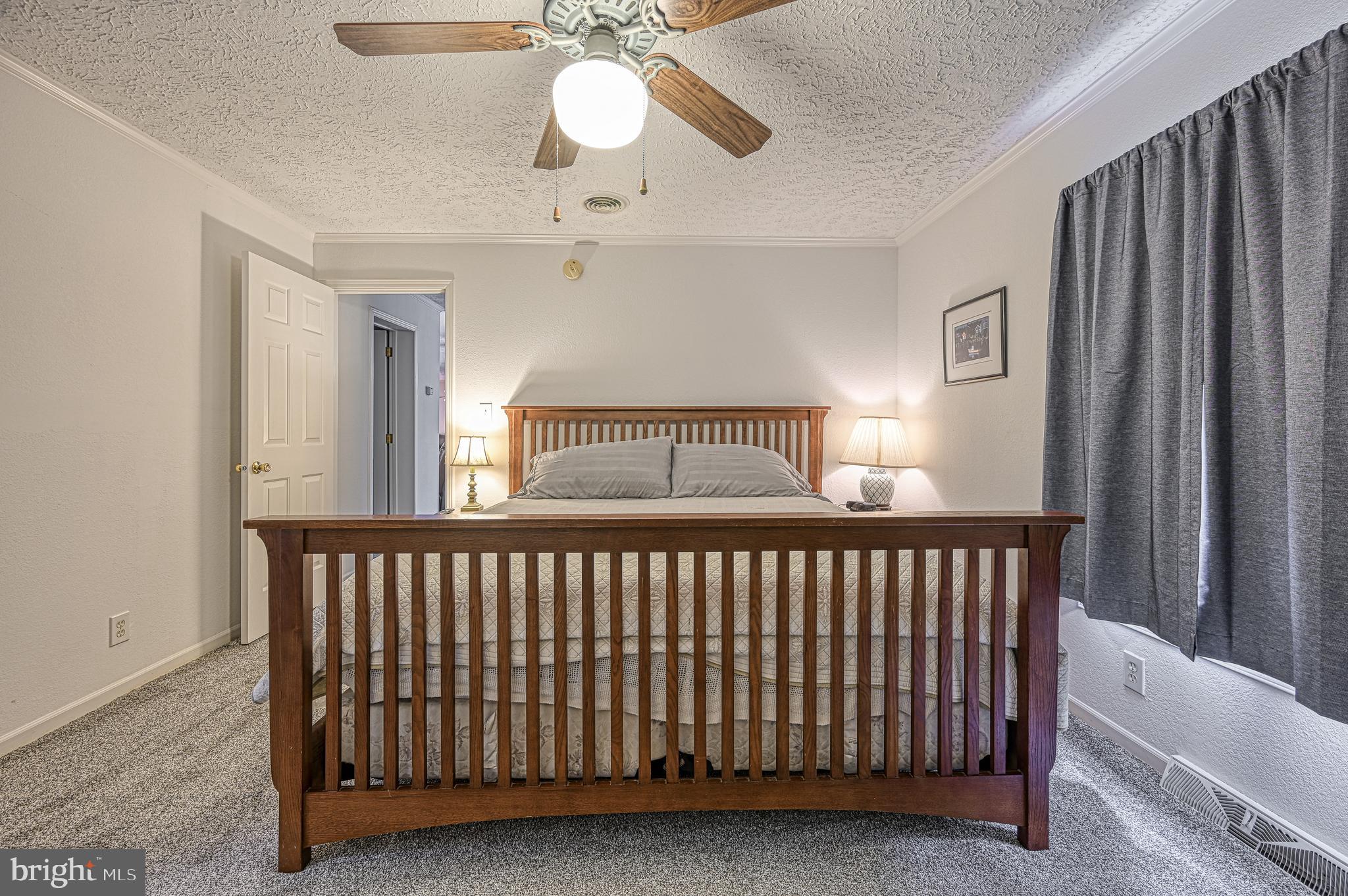 TALL PINES - Residential