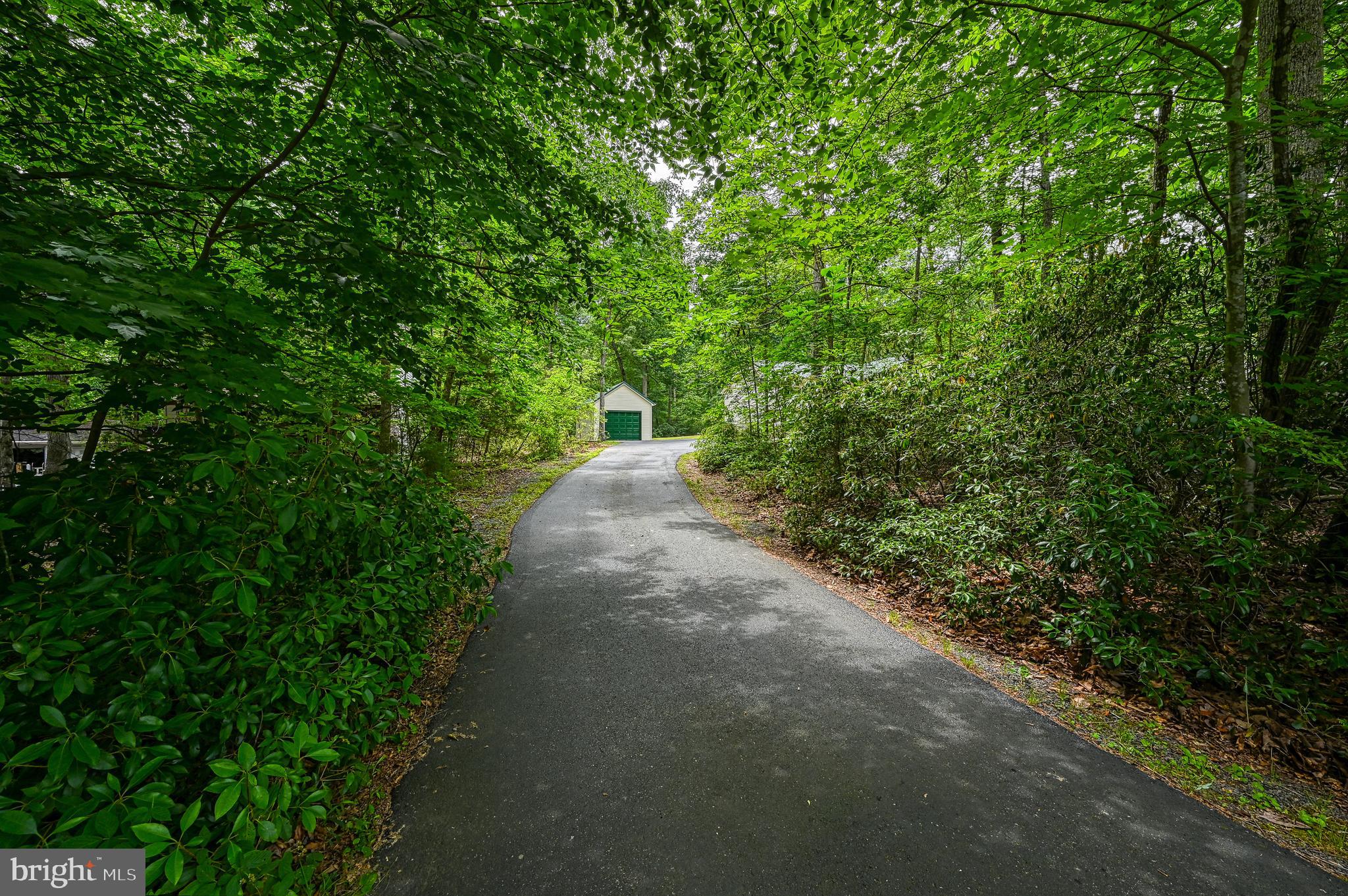 TALL PINES - Residential