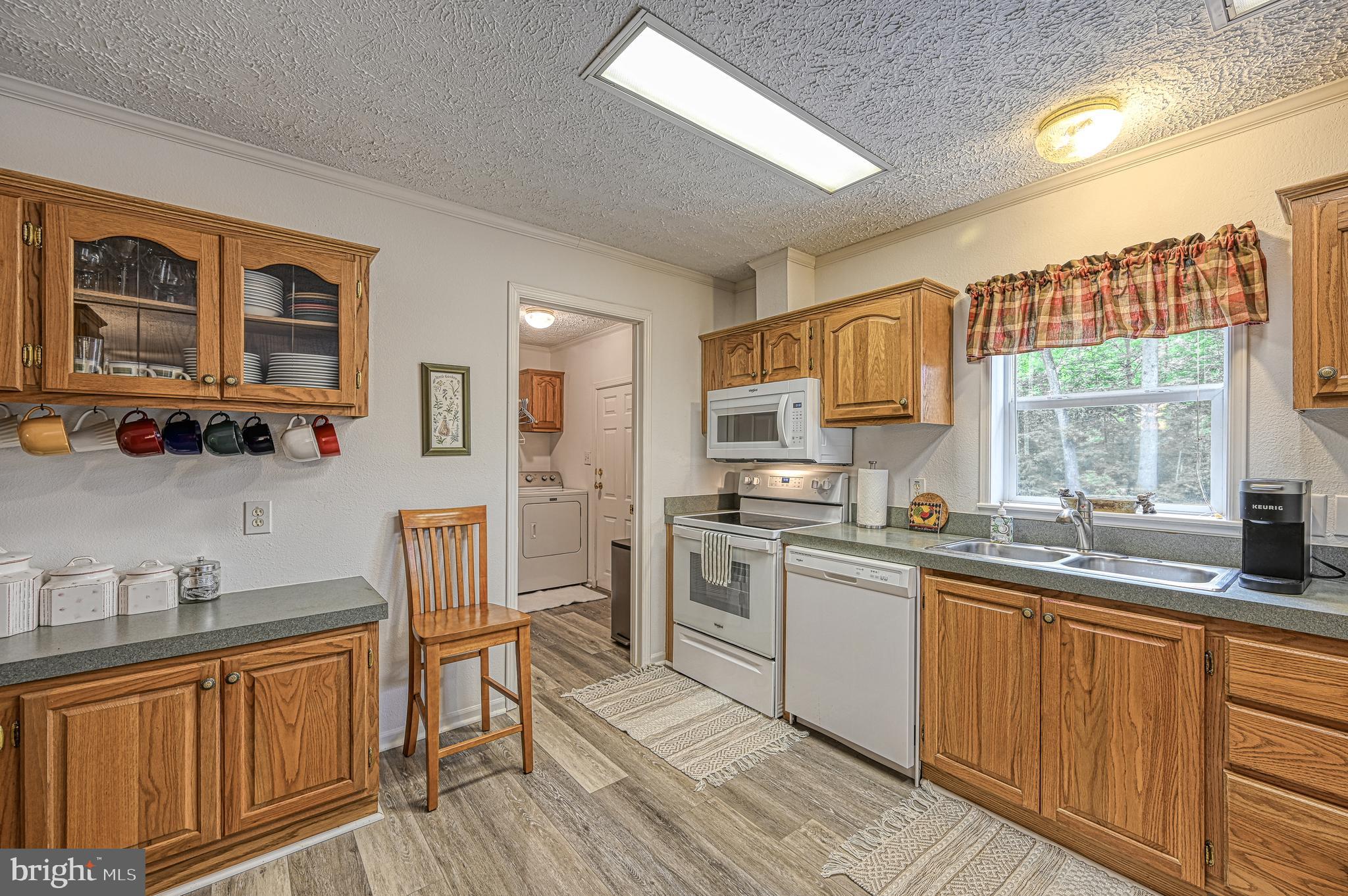 TALL PINES - Residential