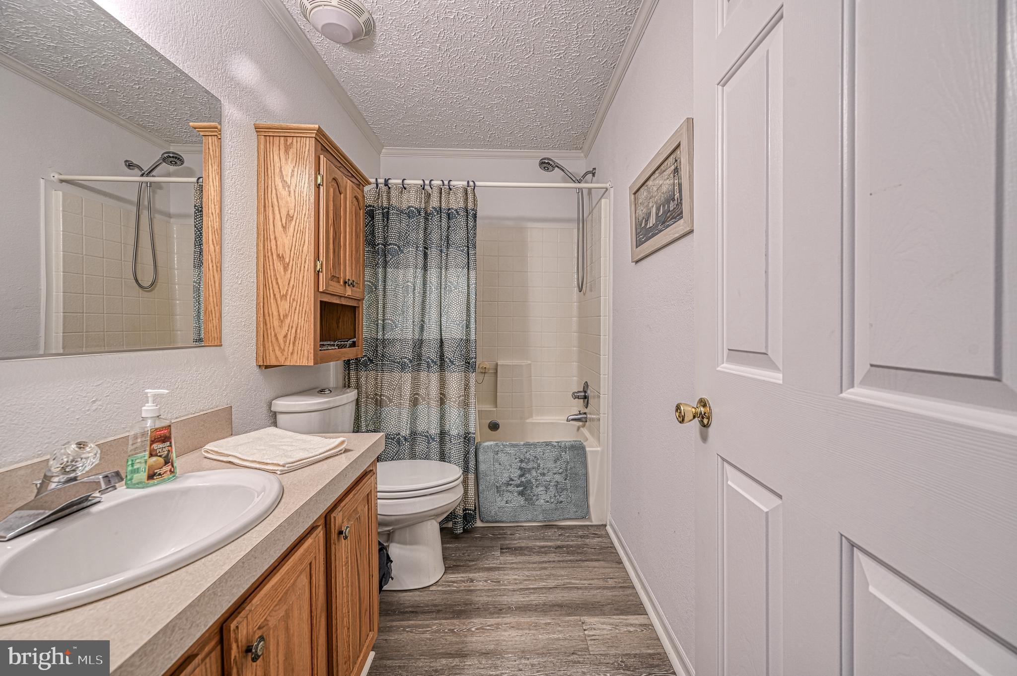 TALL PINES - Residential