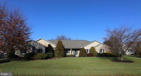 Photo of 1 Whitefield Lane, Lancaster, PA 17602 (MLS # PALA2045170)