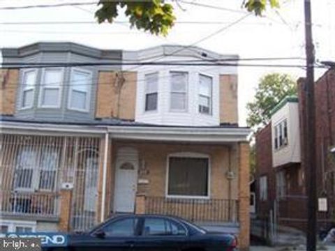 Townhouse For Sale - 1522 S 10th Street<br/> CAMDEN, NJ 08104