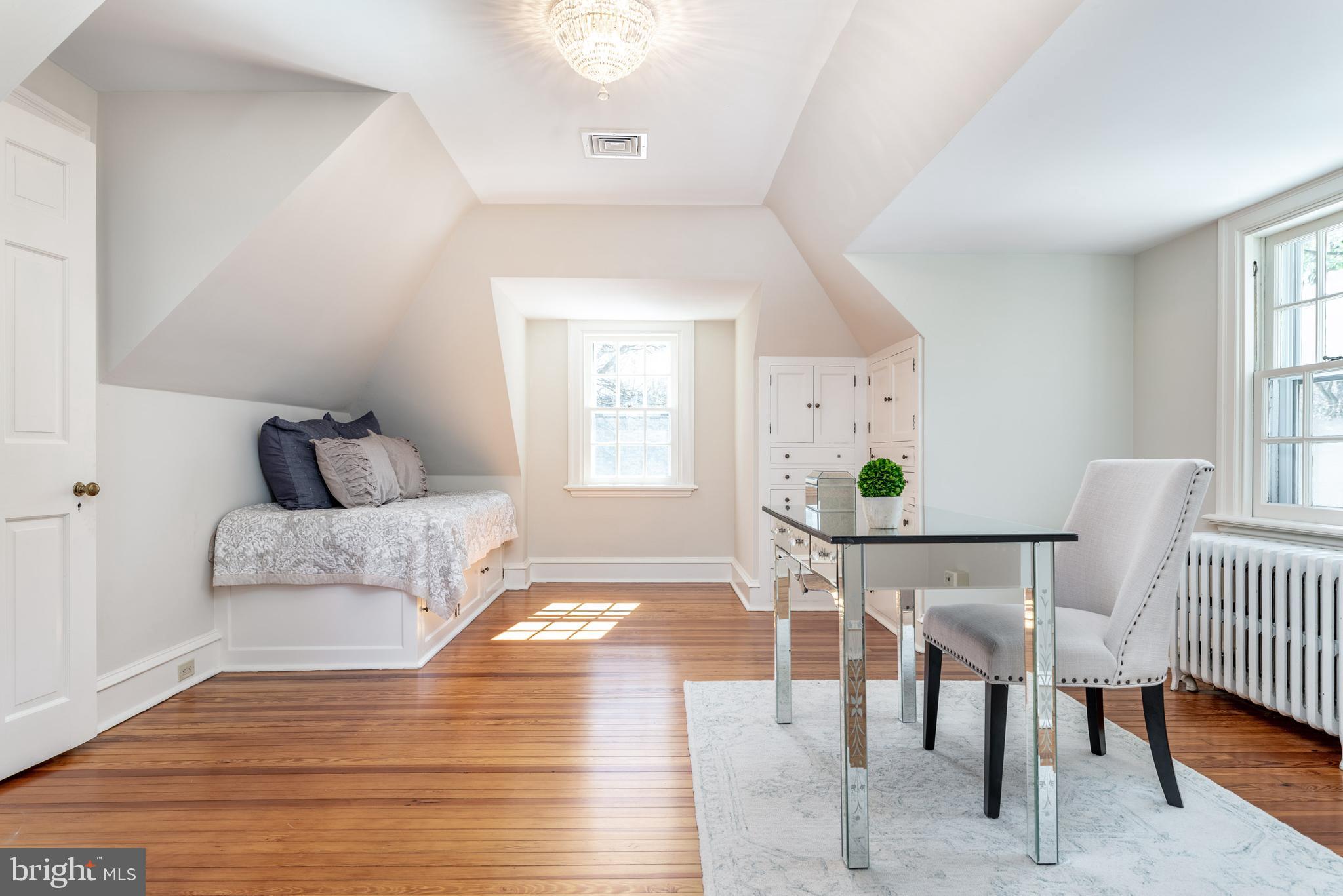 ROSEMONT - Residential