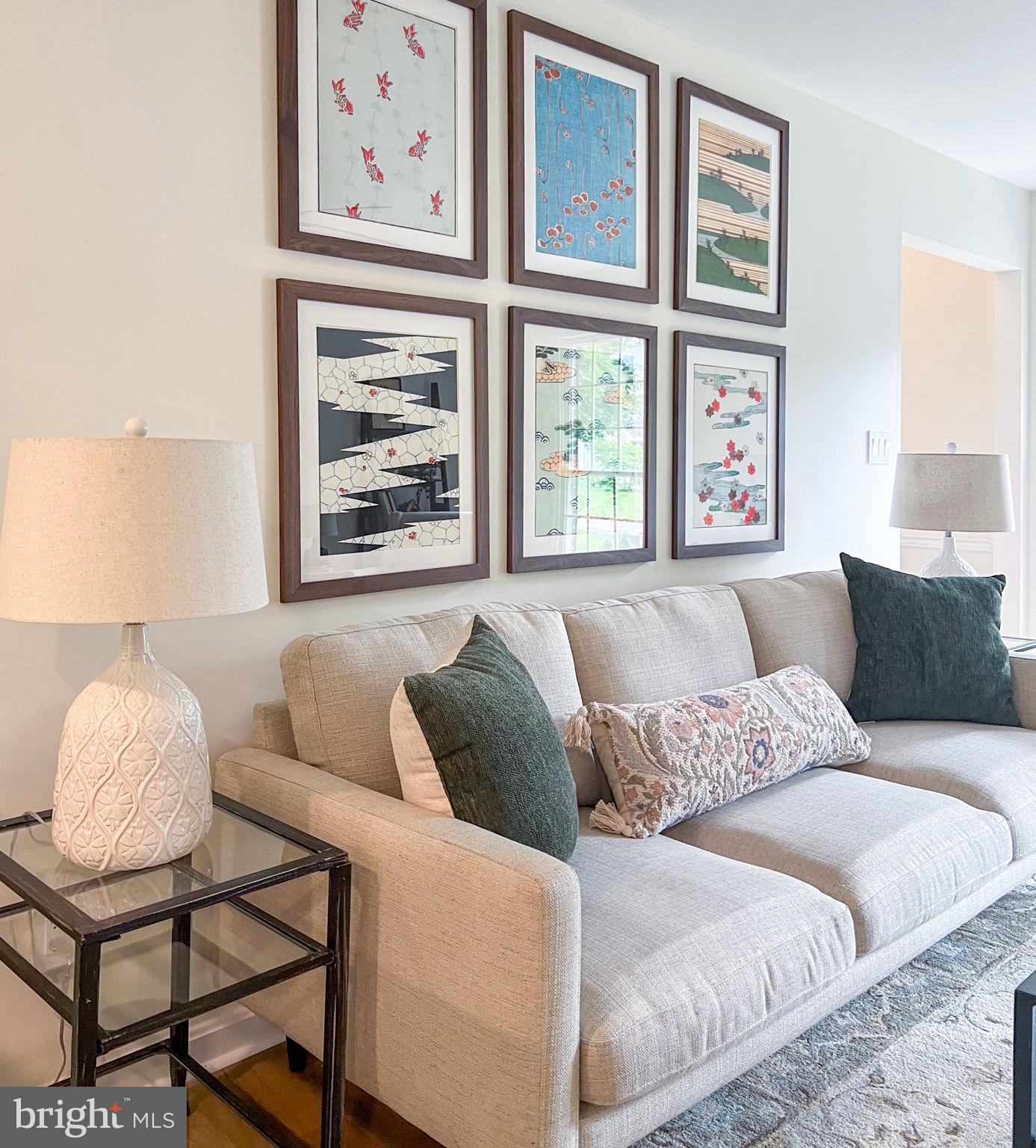 FOX POINT - Residential