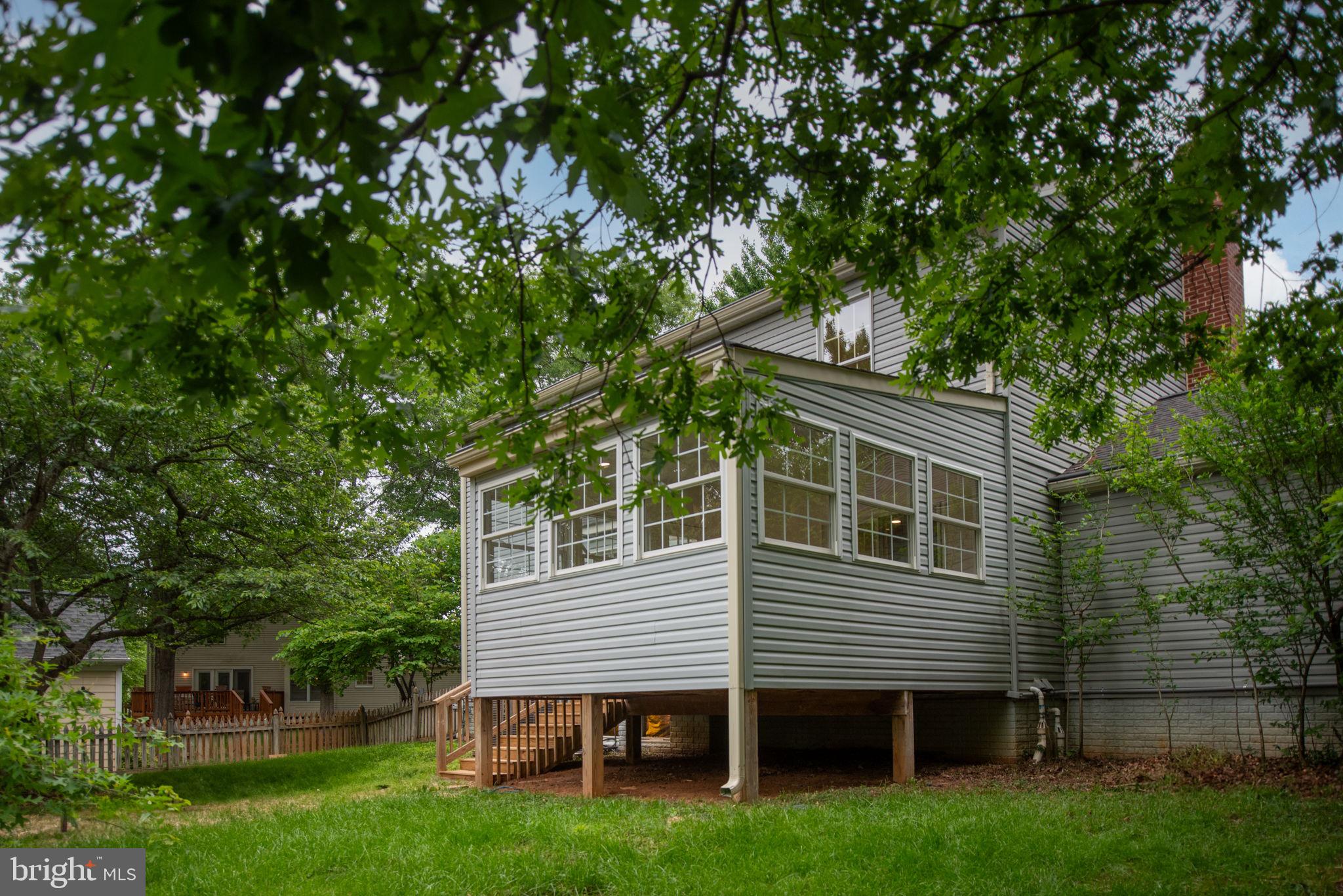 FOX POINT - Residential