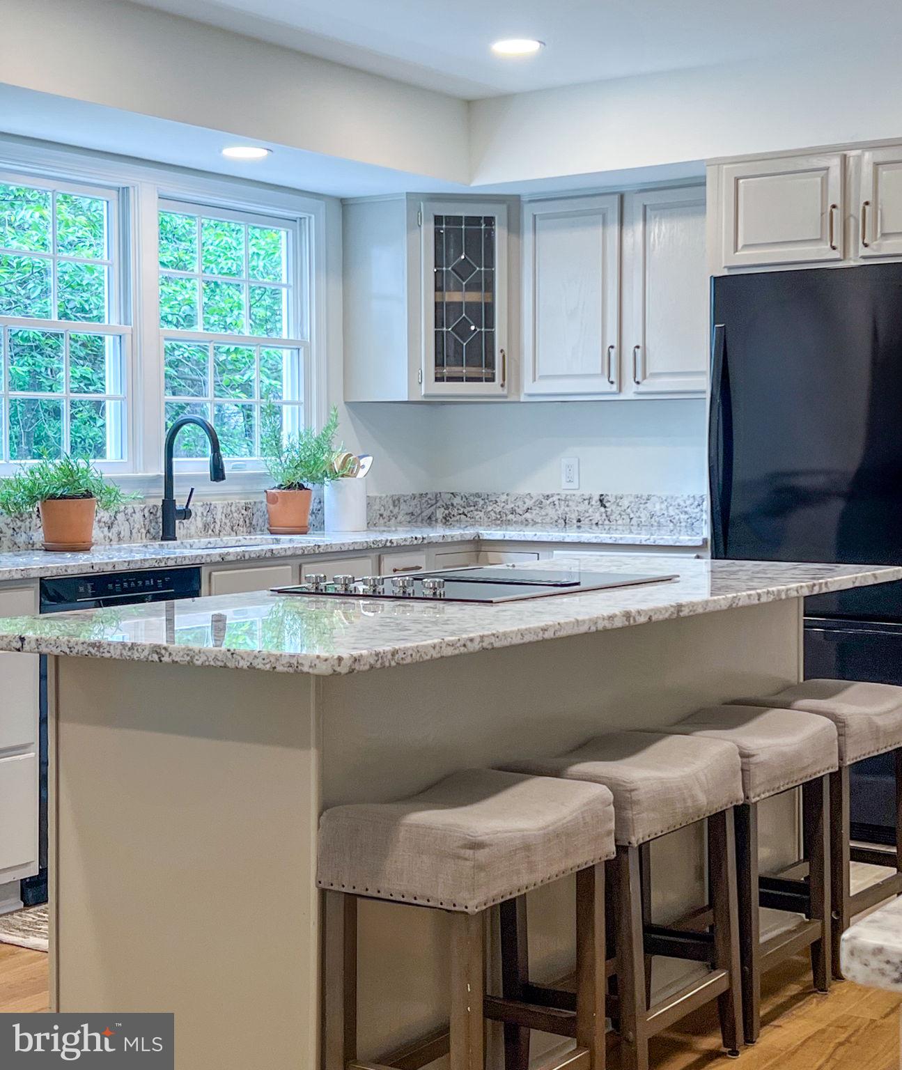 FOX POINT - Residential