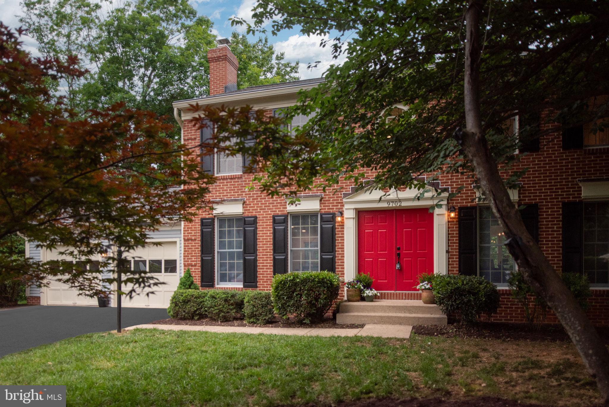 FOX POINT - Residential