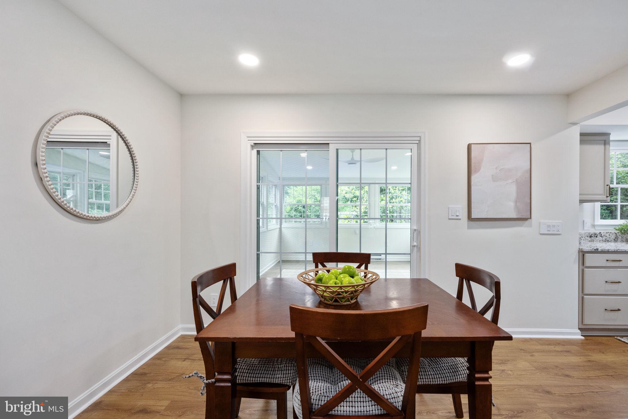 FOX POINT - Residential