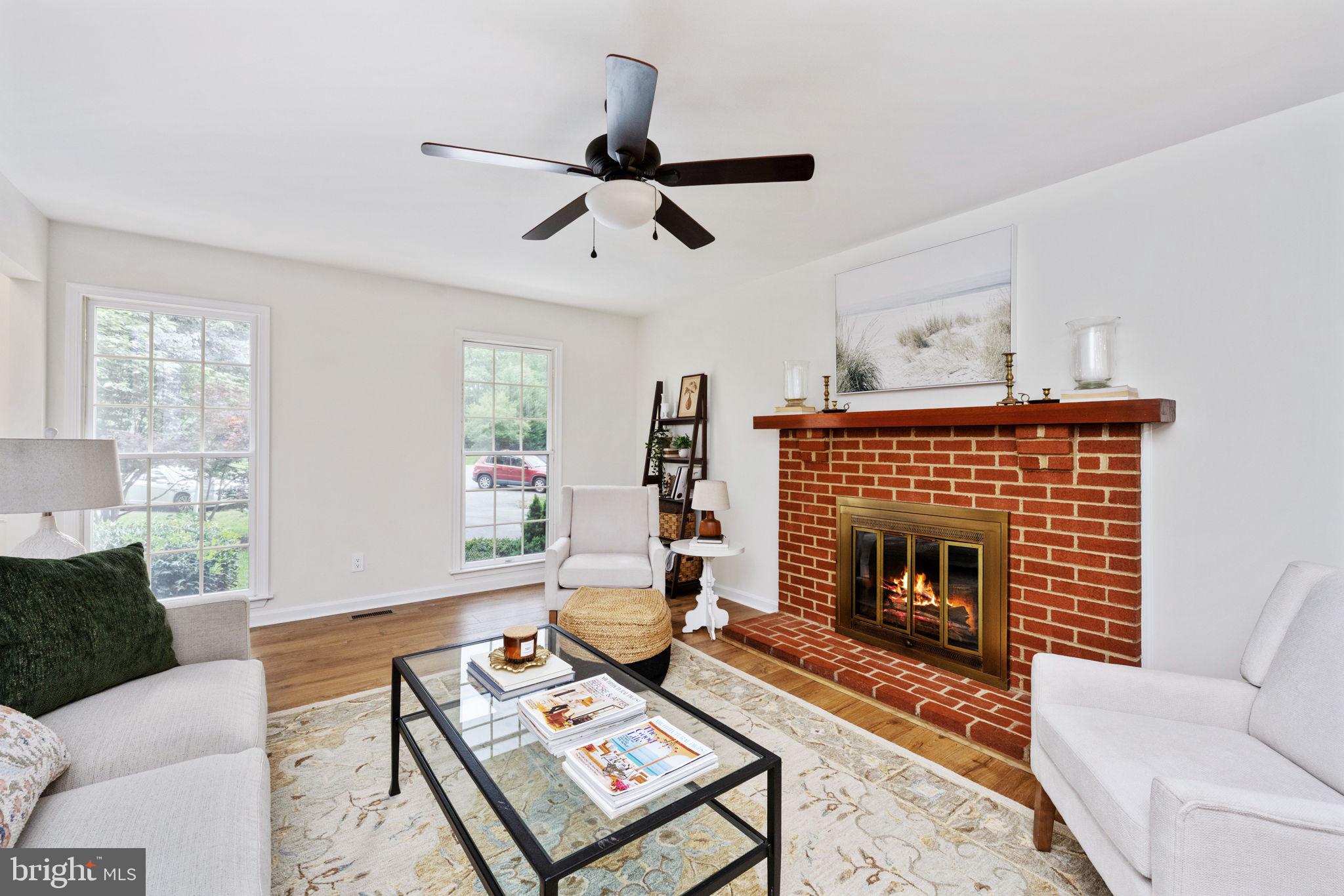 FOX POINT - Residential