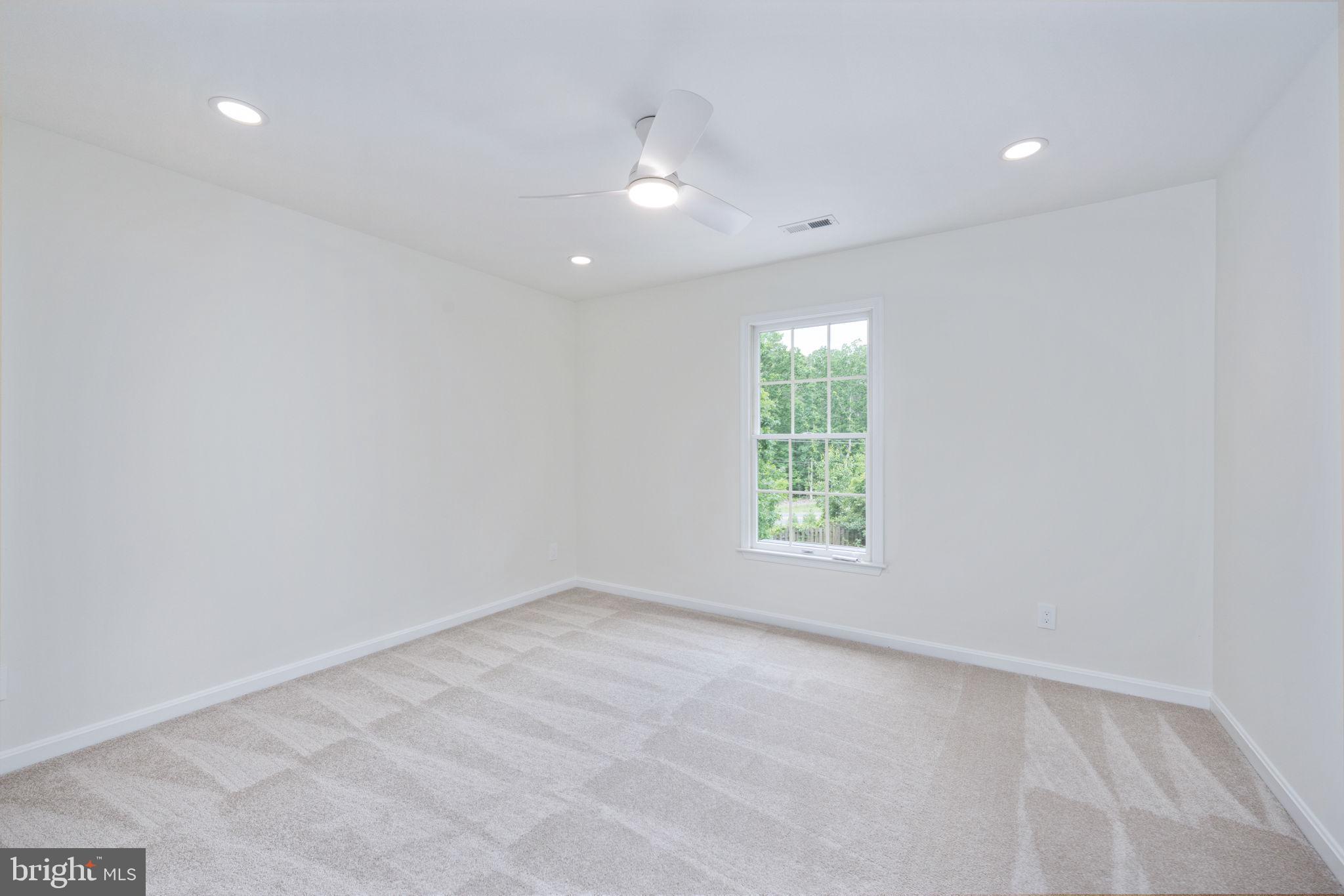 FOX POINT - Residential