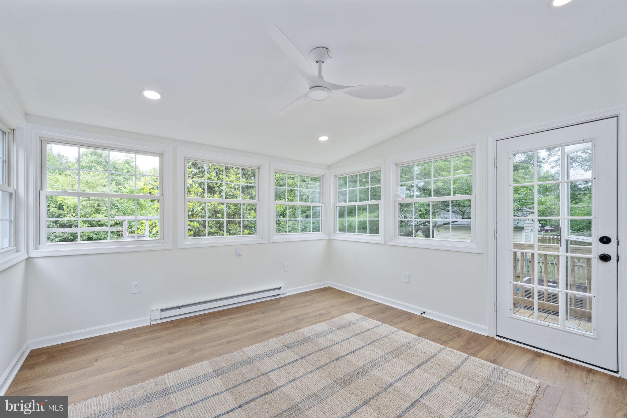 FOX POINT - Residential