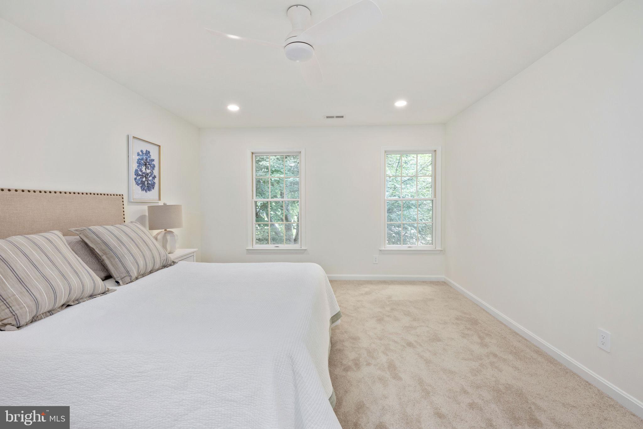 FOX POINT - Residential