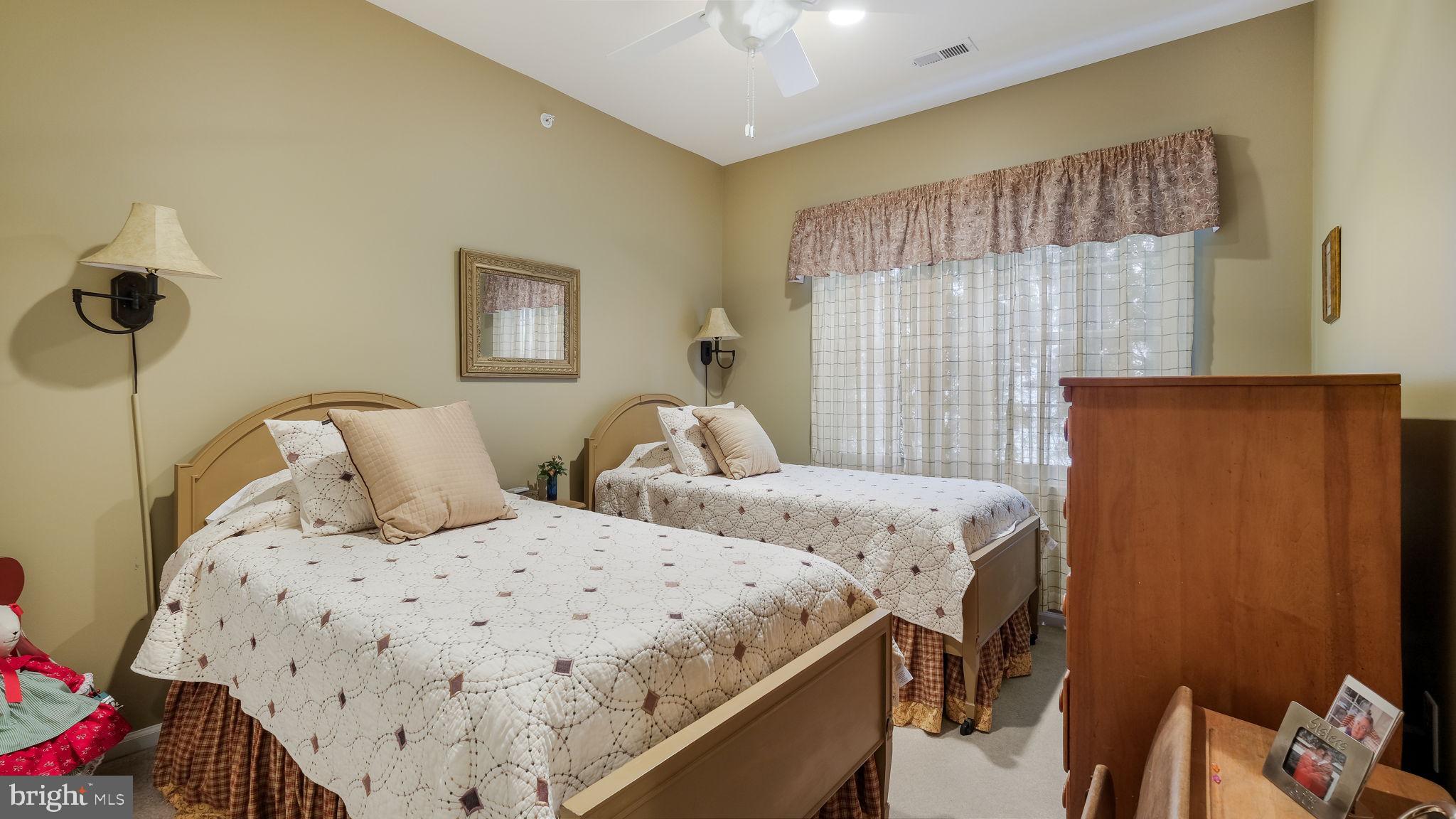 LEGACY OAKS - Residential