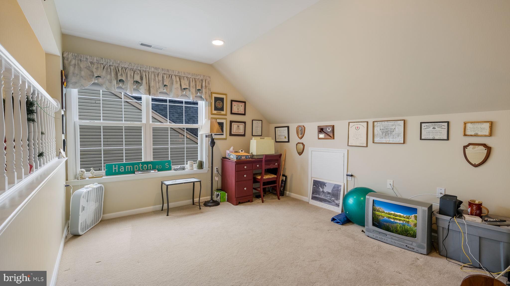 LEGACY OAKS - Residential