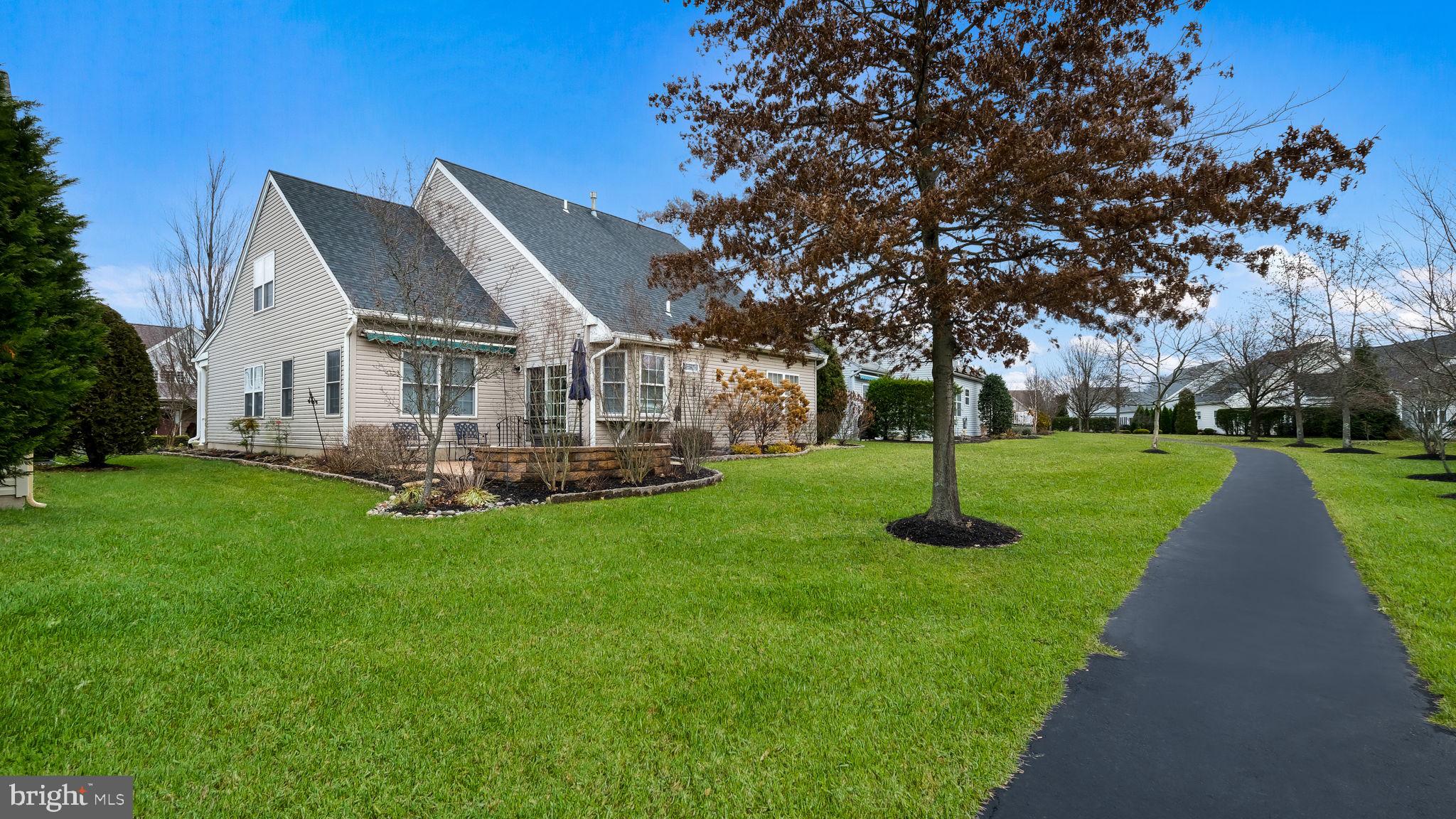 LEGACY OAKS - Residential