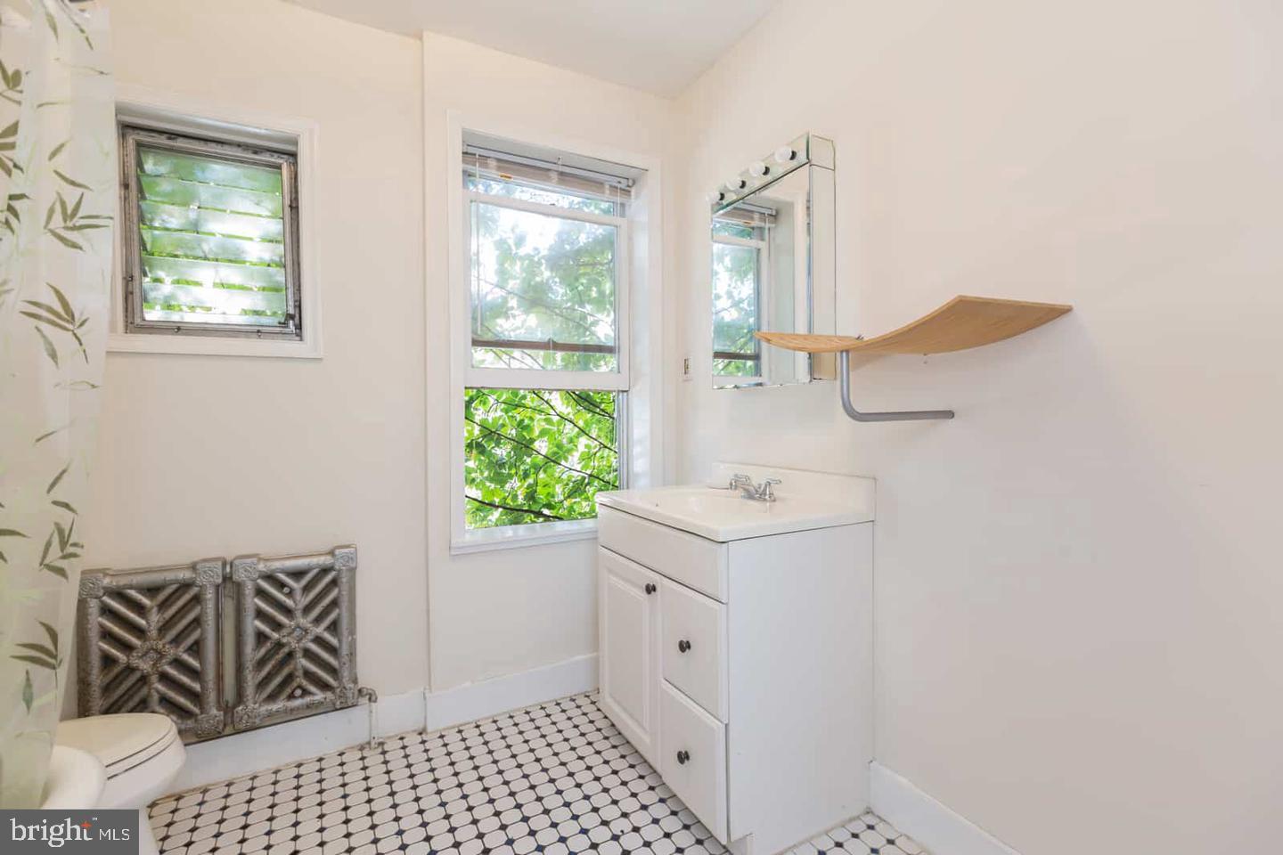 POWELTON VILLAGE - Residential