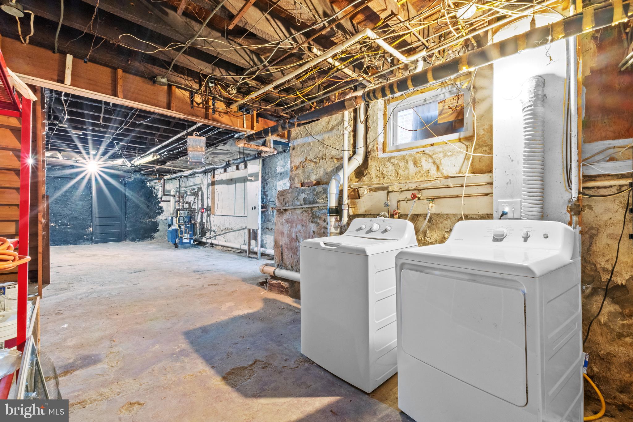 NORRISTOWN - Residential