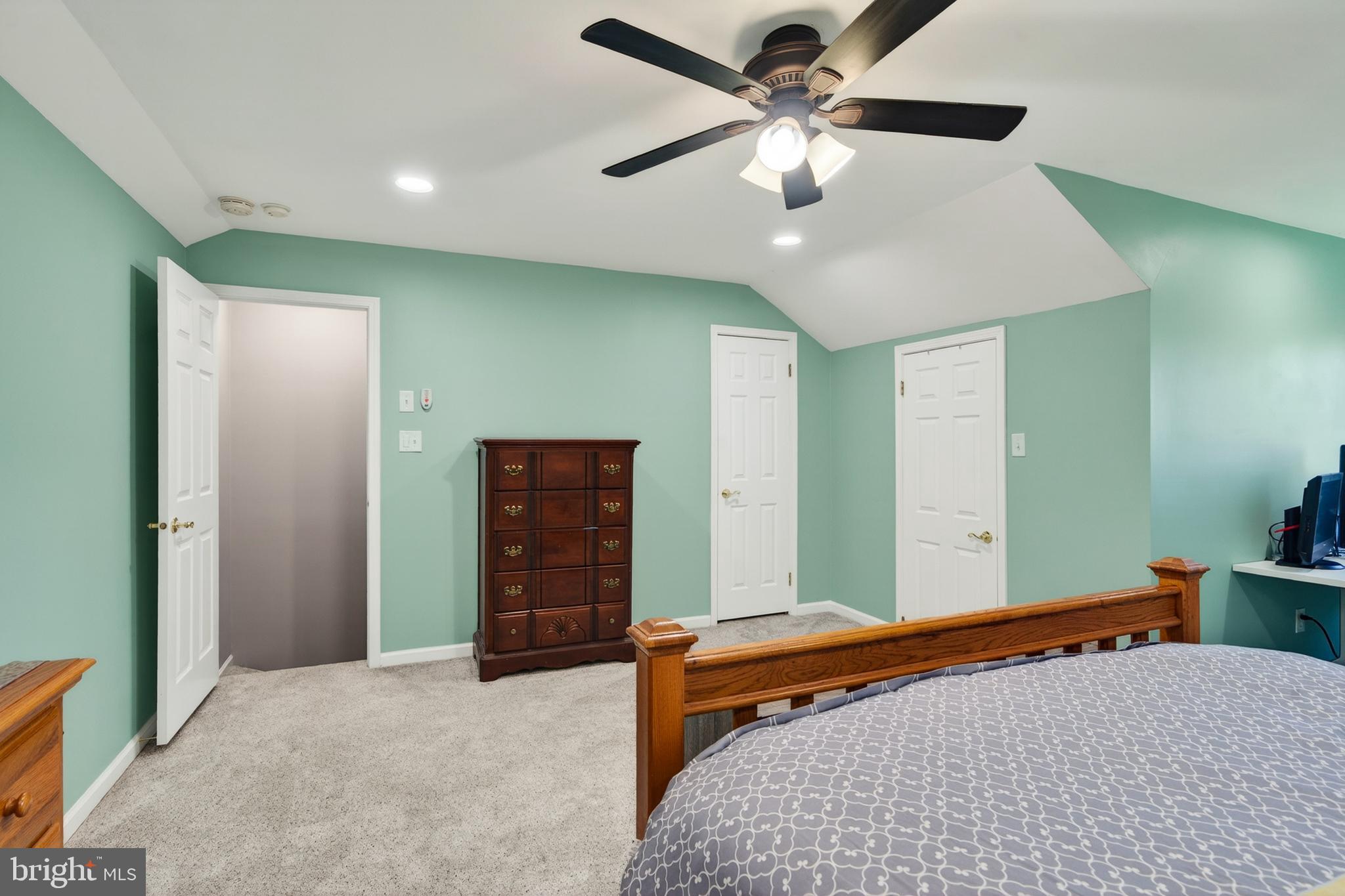 WHITFORD COMMONS - Residential