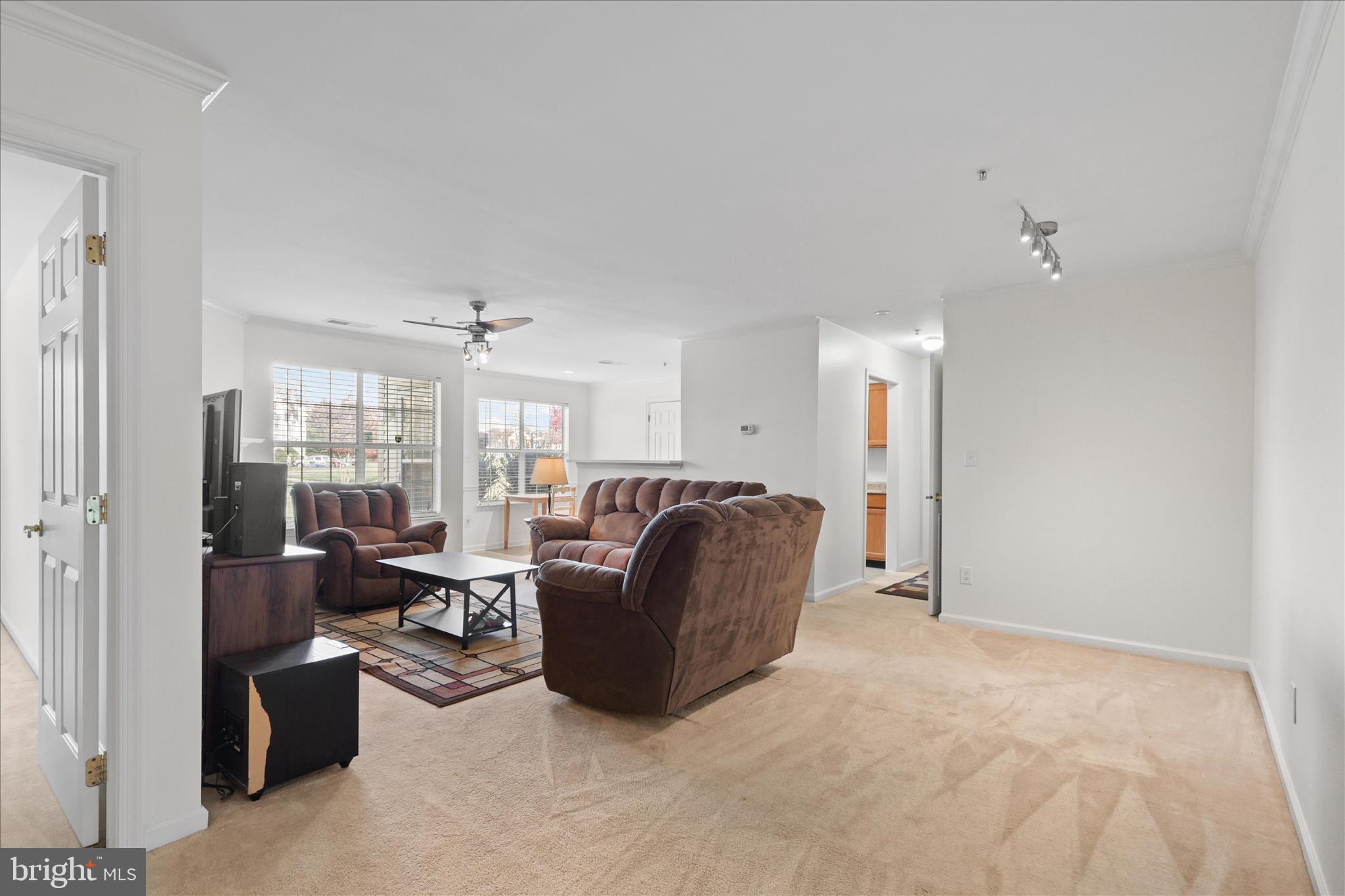 11002 KOMAN CIRCLE 103