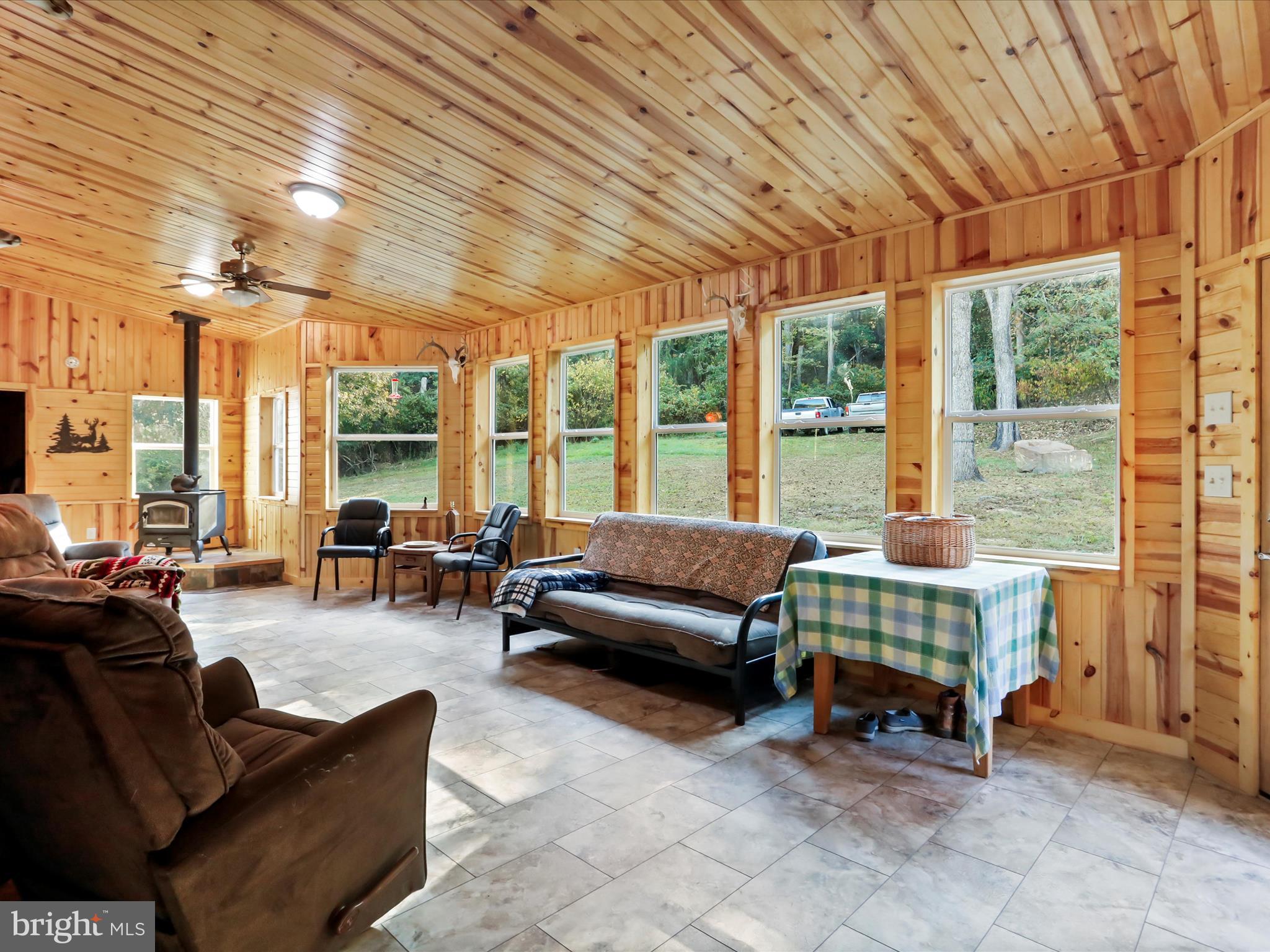 4478 FOXES HOLLOW ROAD