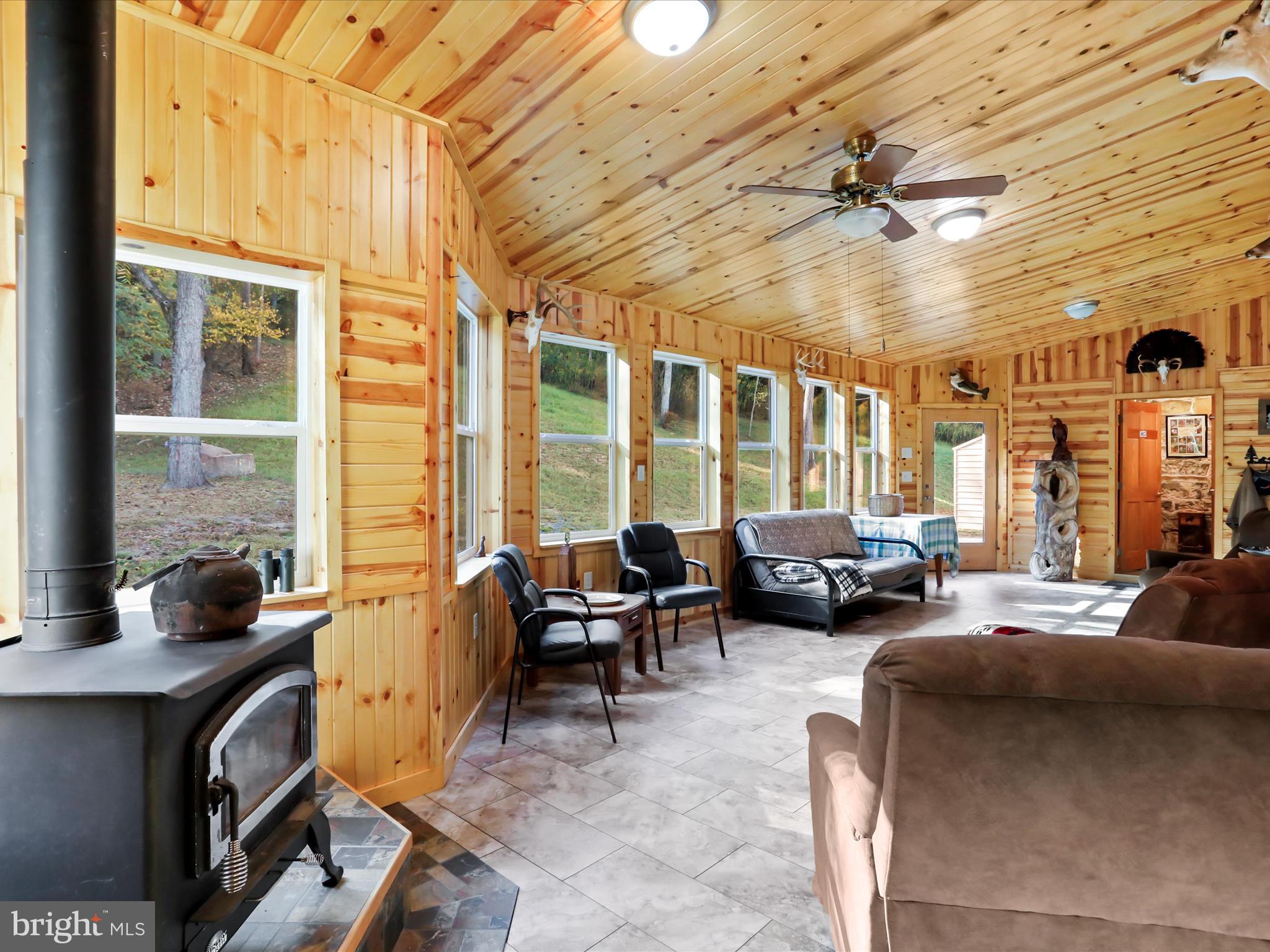 4478 FOXES HOLLOW ROAD