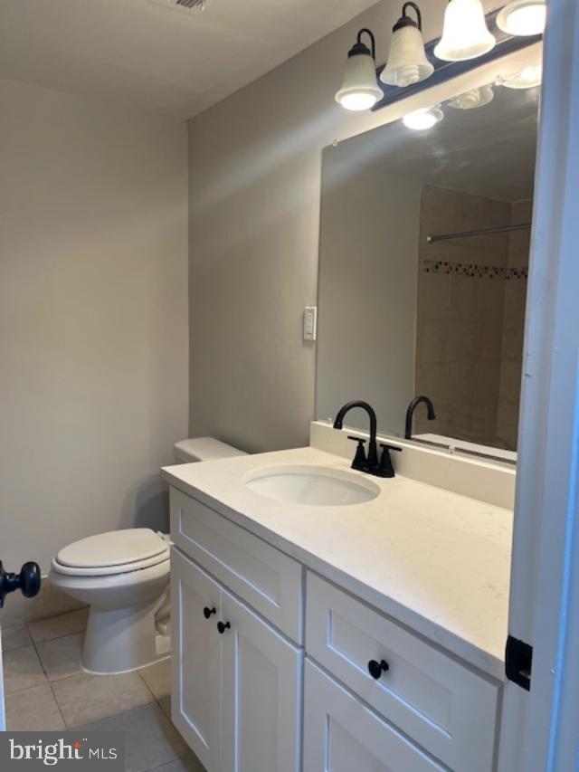 9207 DOUGLAS STREET 215