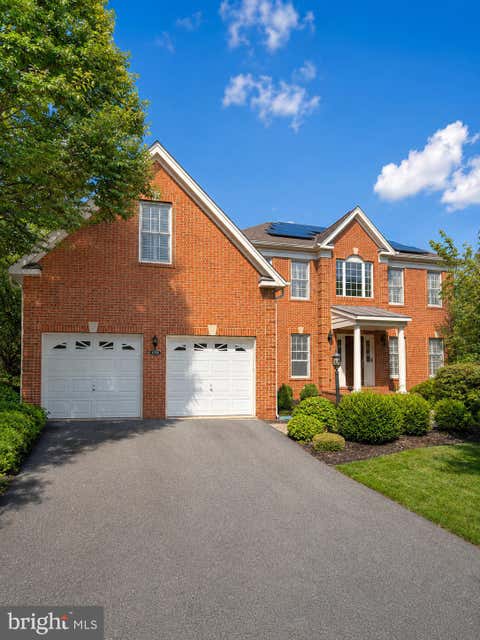 Photo of 43100 Addlestone Place, ASHBURN, VA 20148 (MLS # VALO2129336)