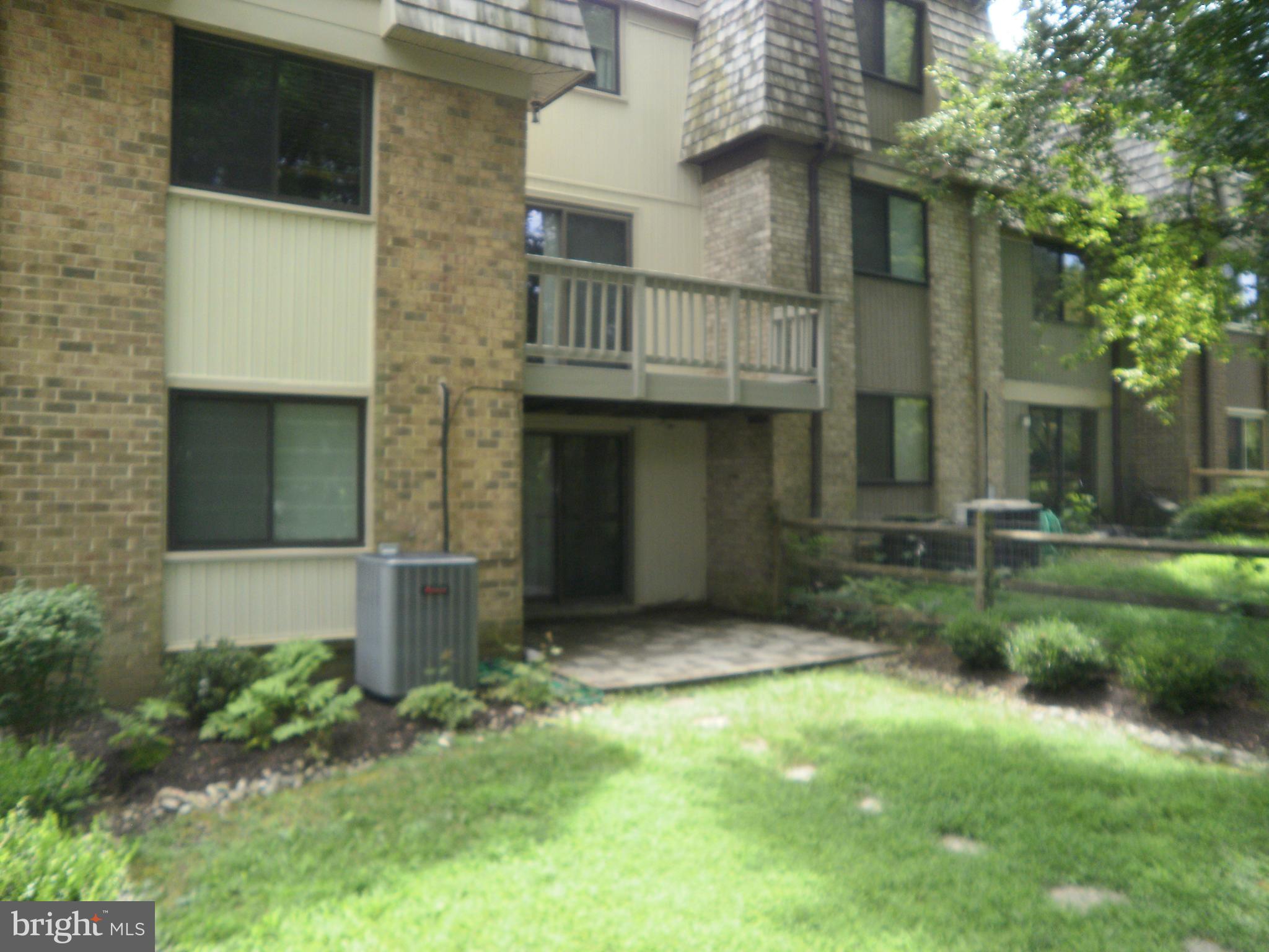 STEDWICK TOWNHOUSES - Residential Lease