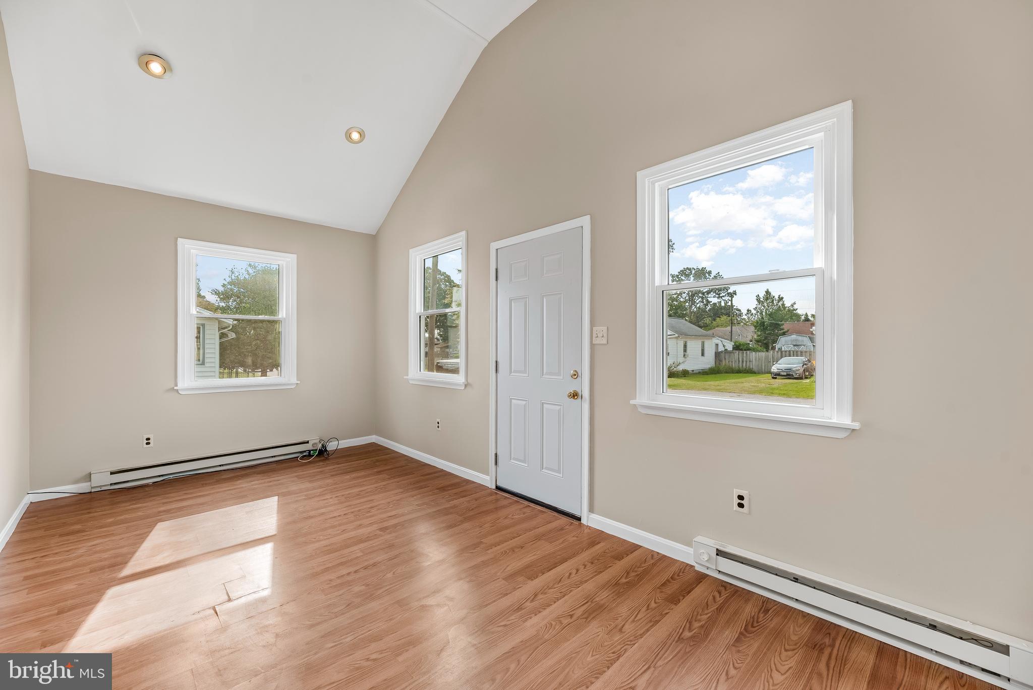 NORTH CHESAPEAKE BEACH - Residential