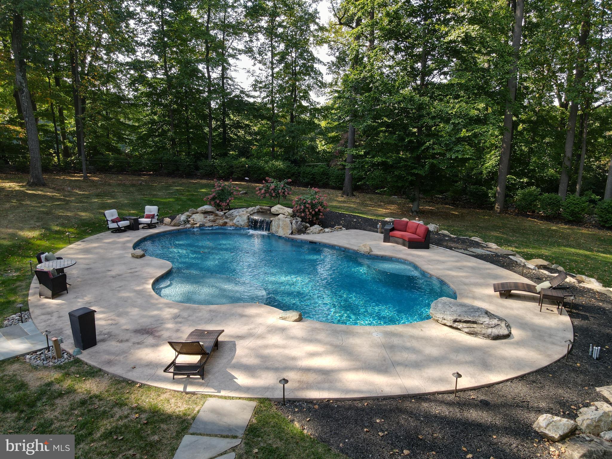 WHITEHORSE MEADOWS - Residential