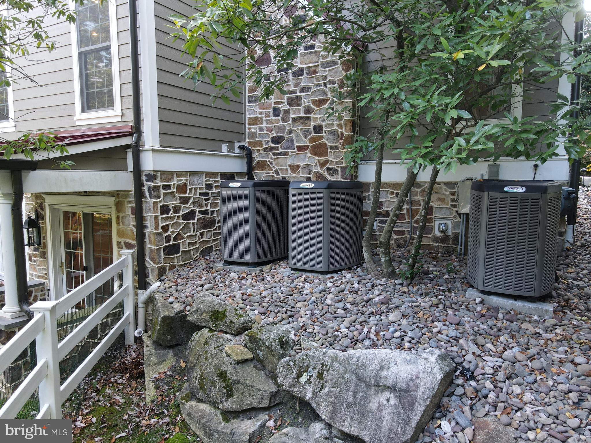 WHITEHORSE MEADOWS - Residential