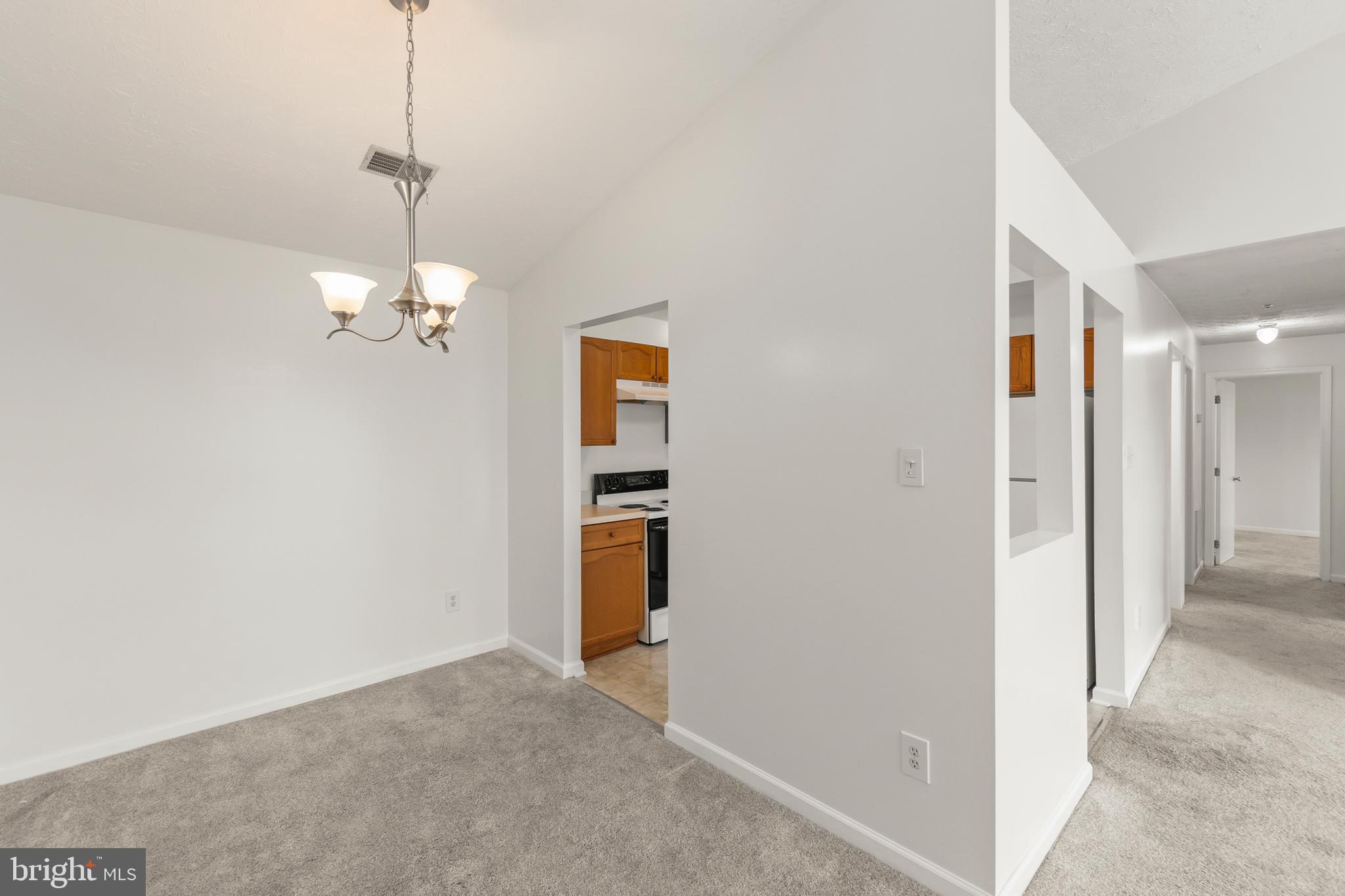 PARKVIEW CONDOMINIUMS - Residential