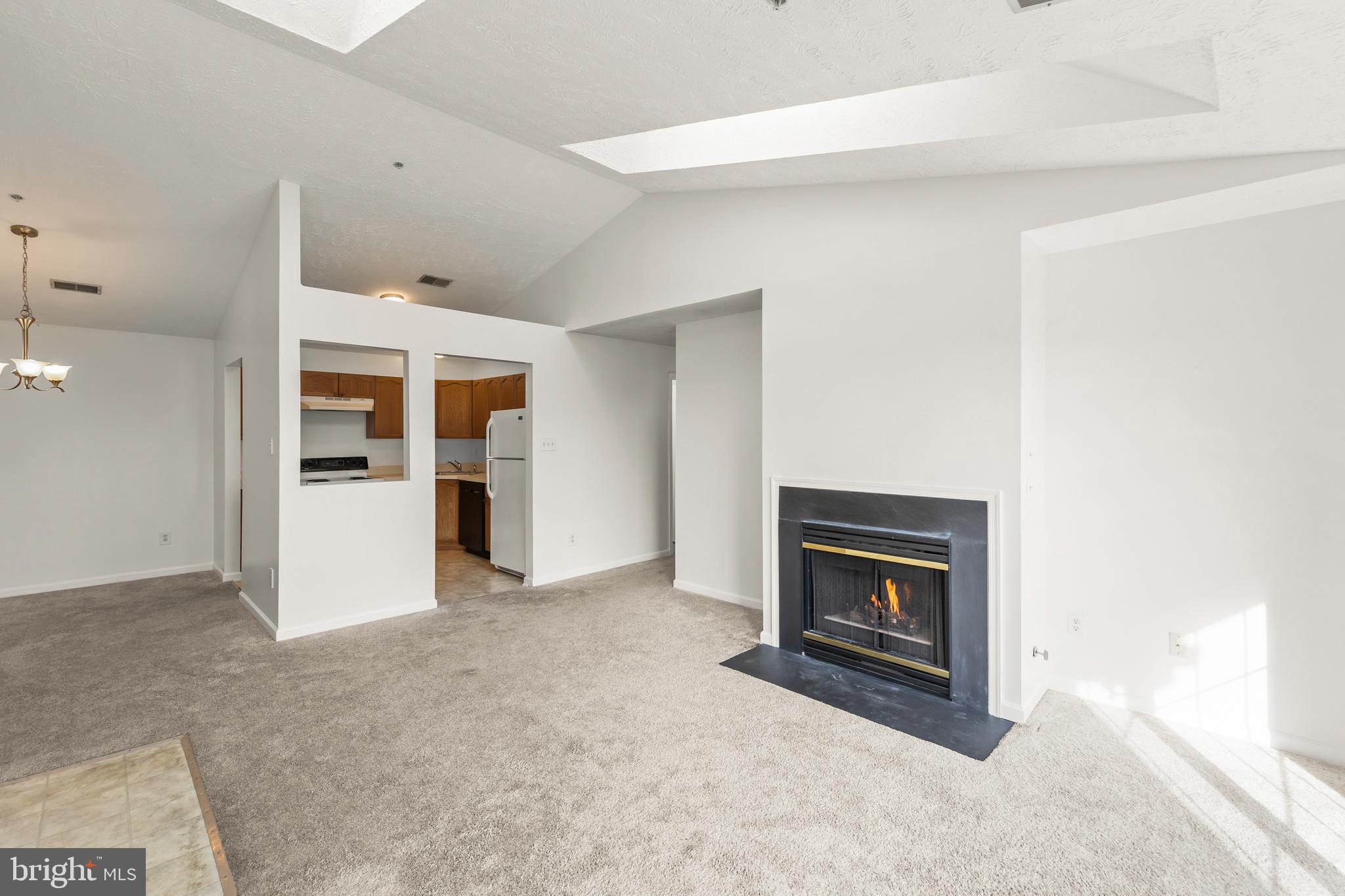 PARKVIEW CONDOMINIUMS - Residential