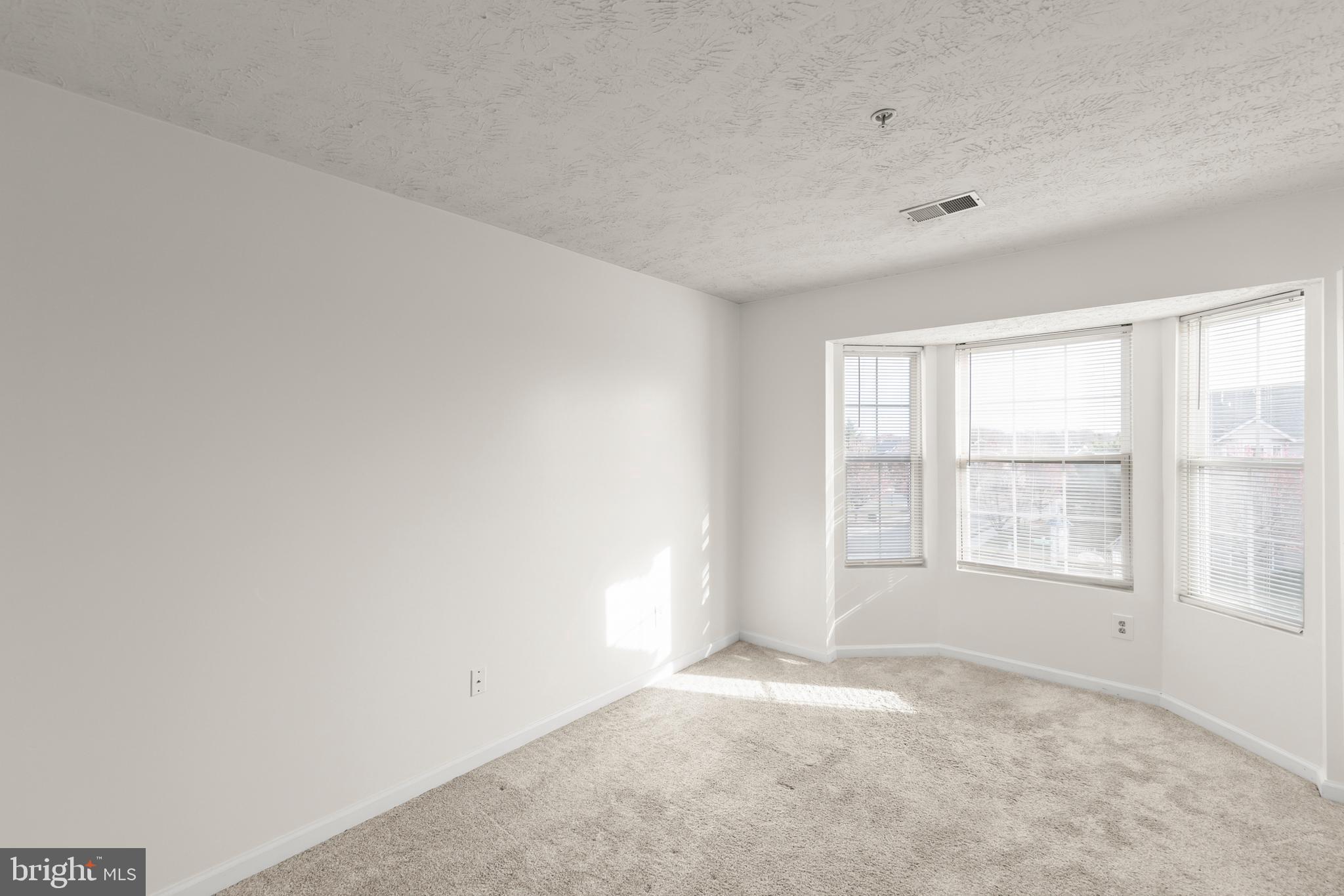 PARKVIEW CONDOMINIUMS - Residential