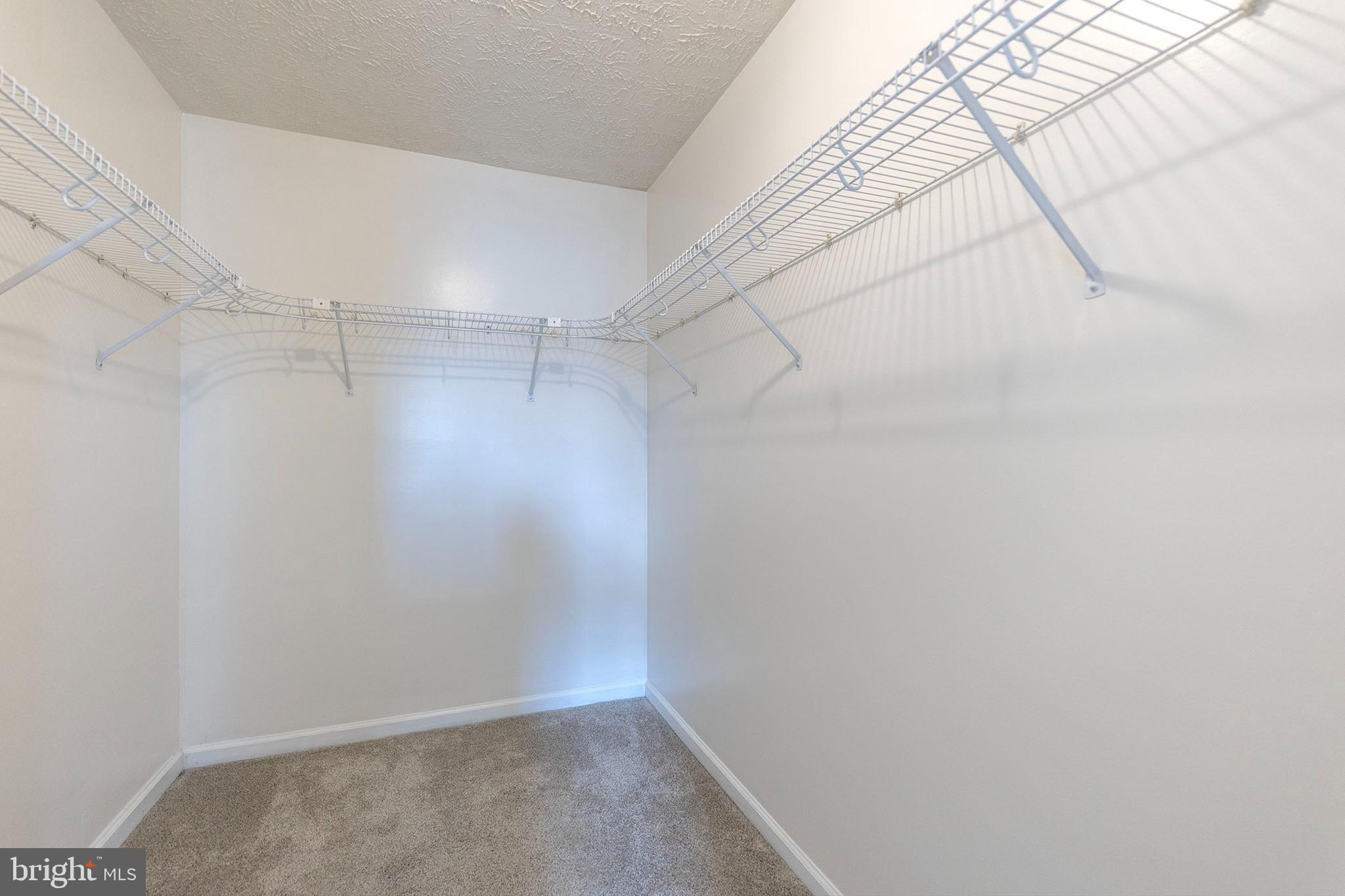 PARKVIEW CONDOMINIUMS - Residential