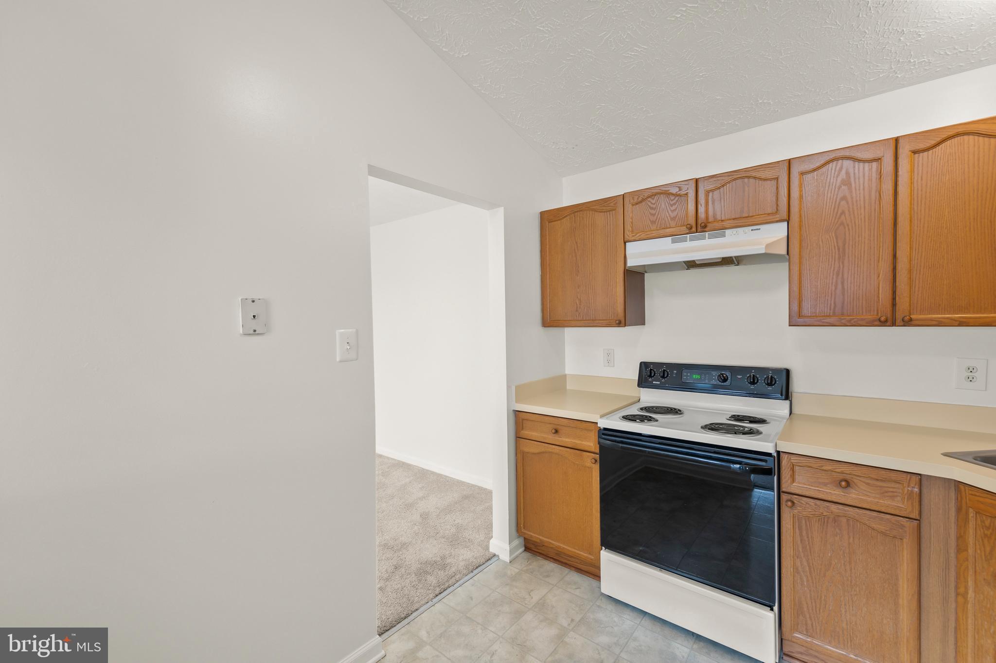 PARKVIEW CONDOMINIUMS - Residential