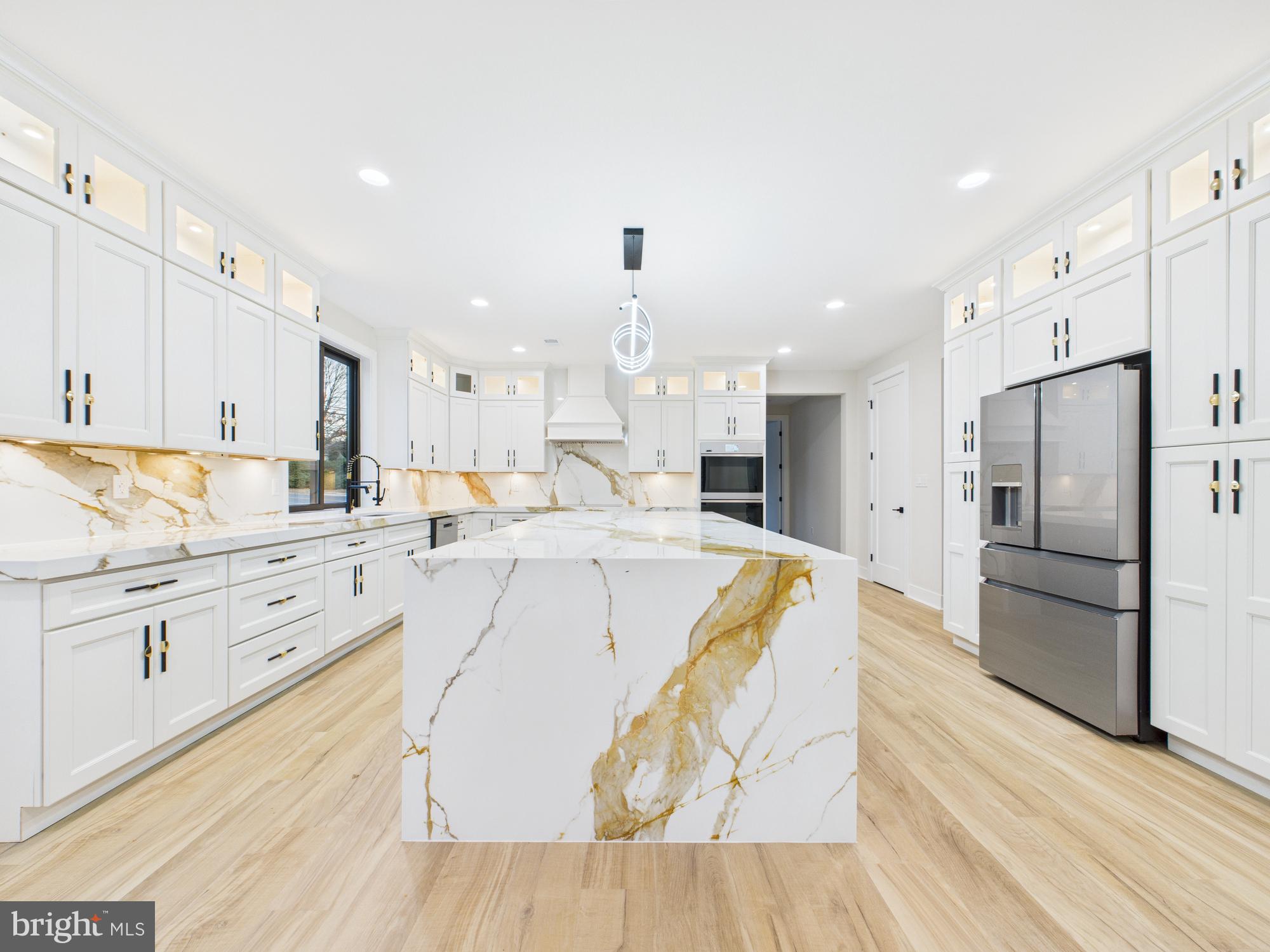 FAIR OAKS - Residential