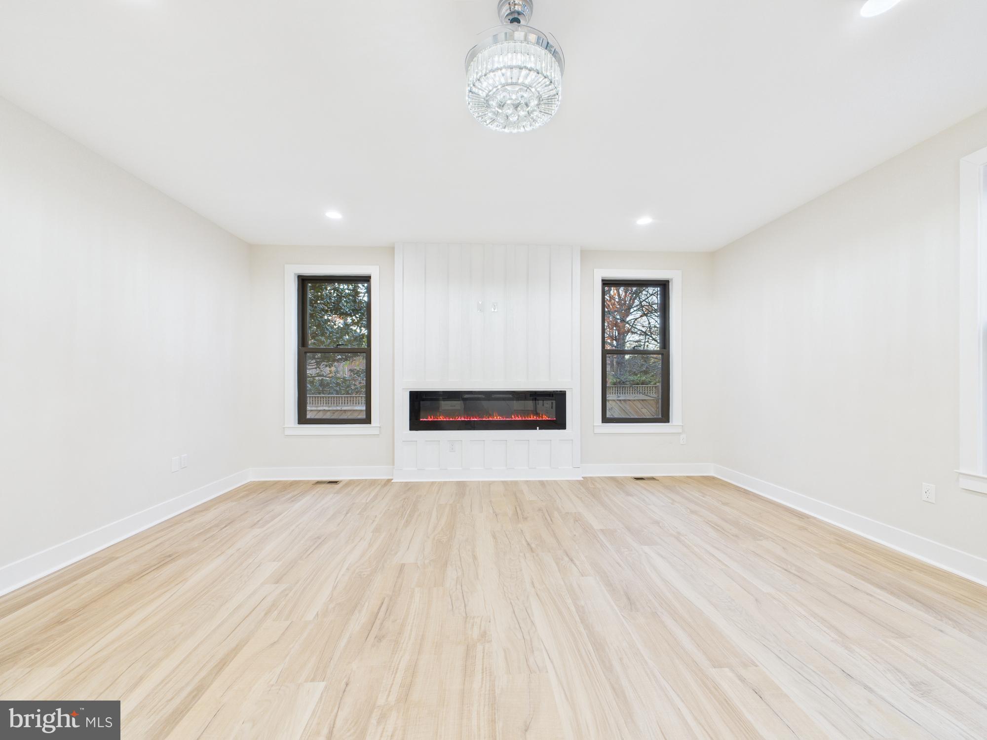 FAIR OAKS - Residential