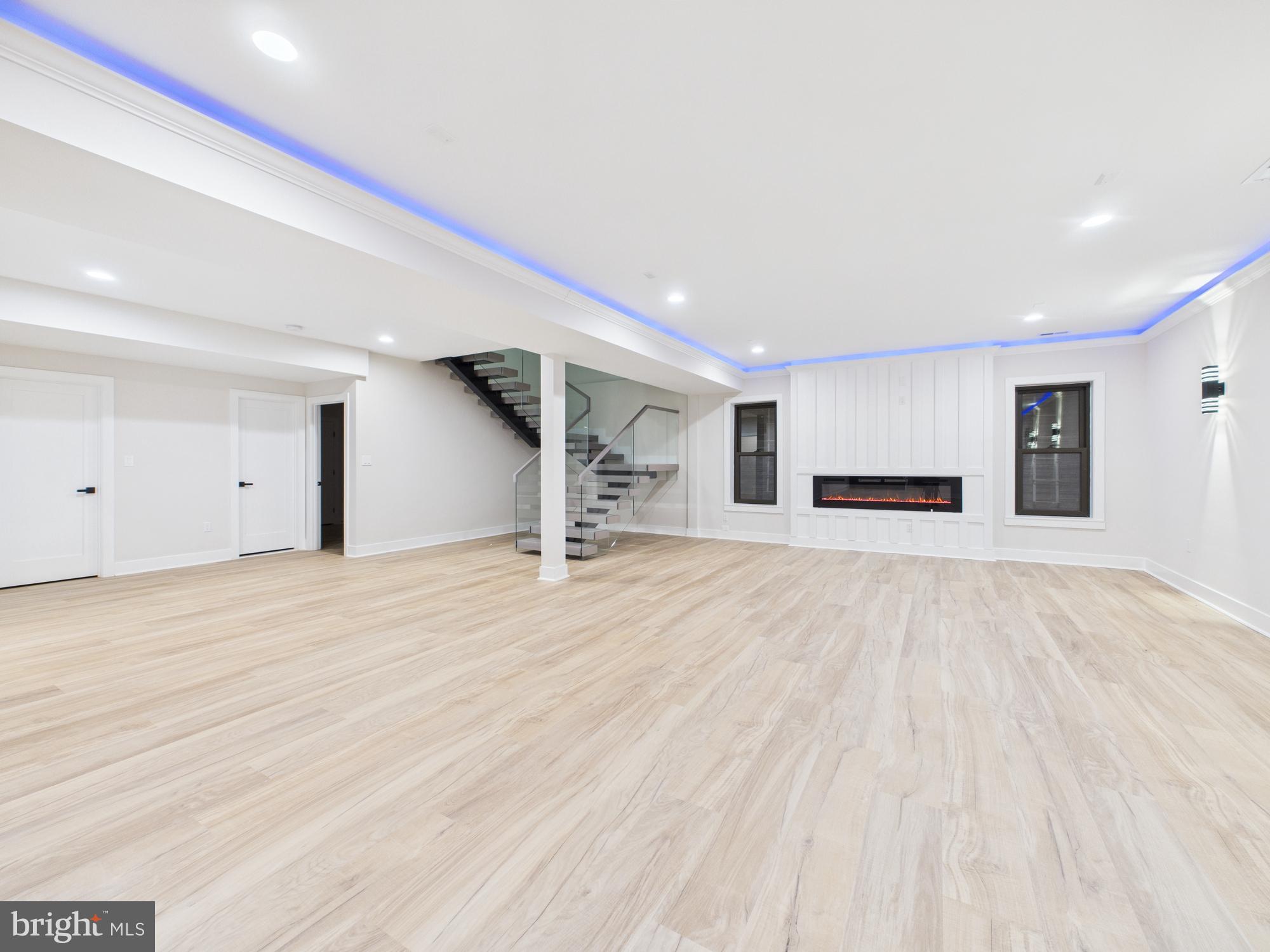 FAIR OAKS - Residential