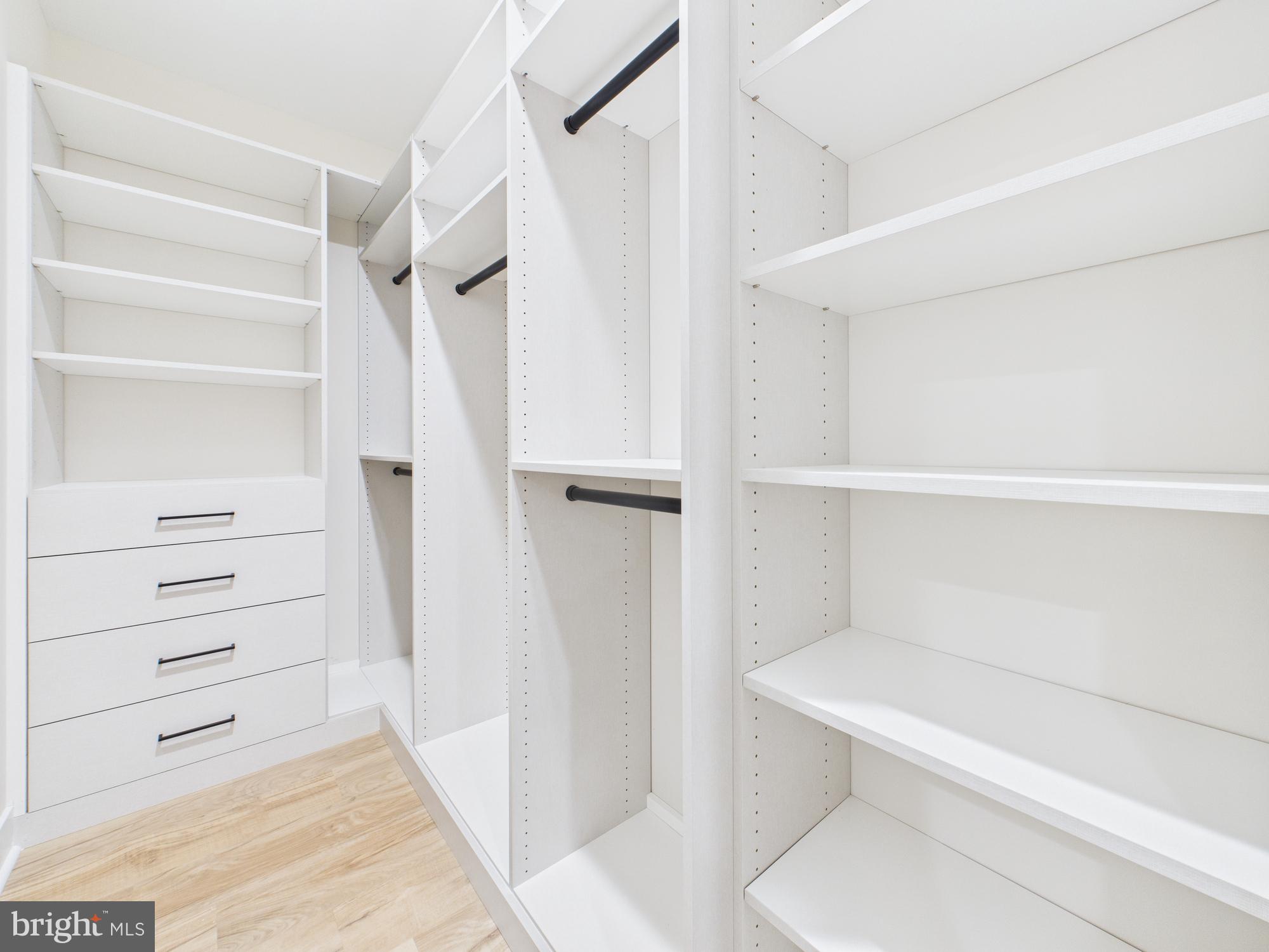 FAIR OAKS - Residential