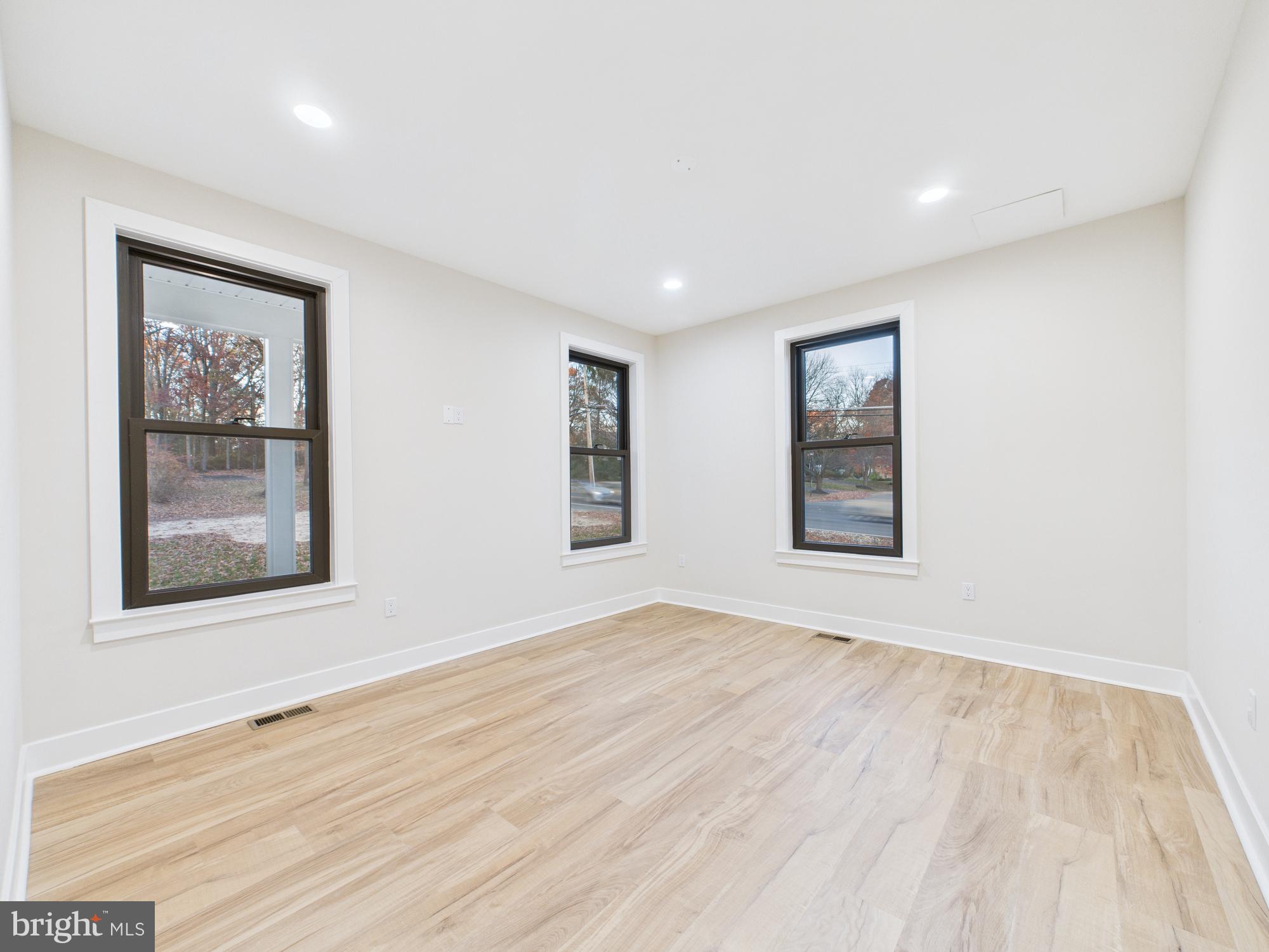 FAIR OAKS - Residential