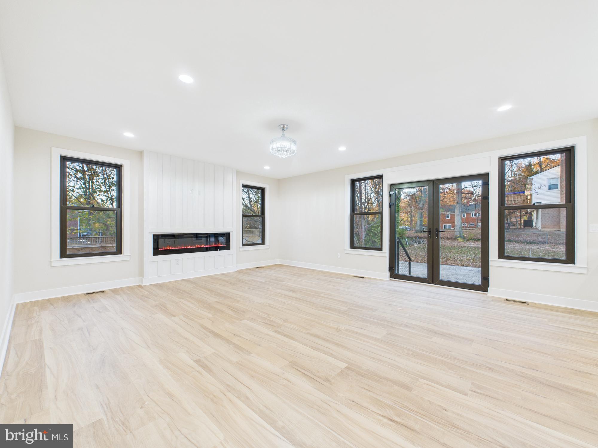 FAIR OAKS - Residential