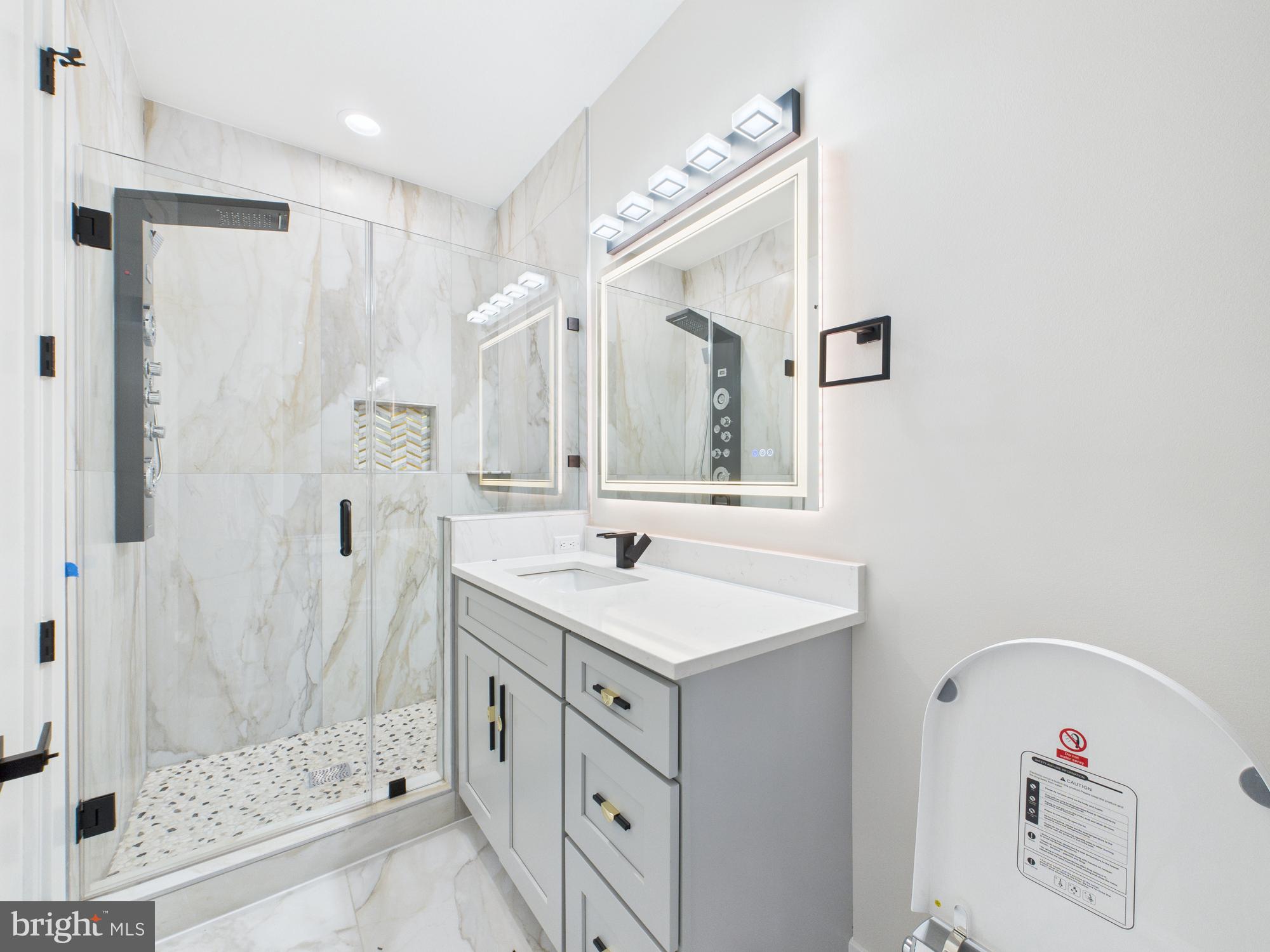 FAIR OAKS - Residential