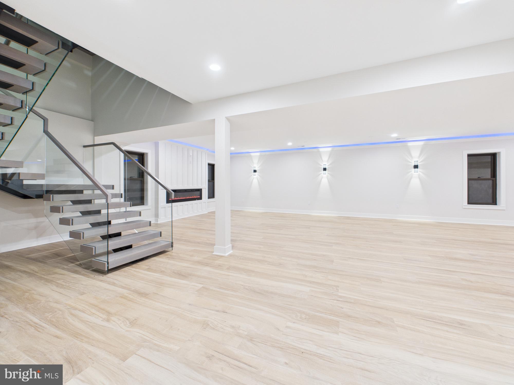 FAIR OAKS - Residential