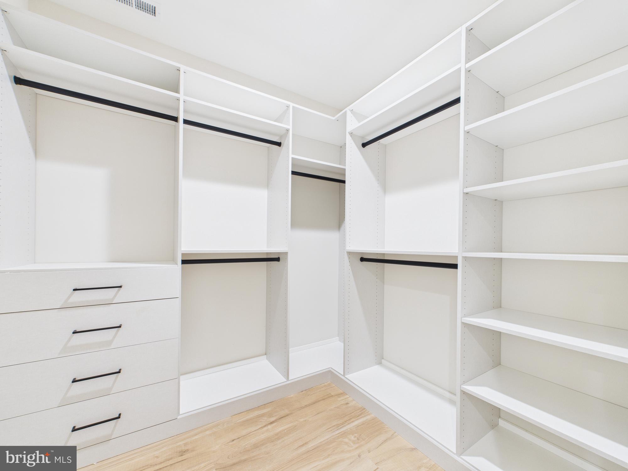 FAIR OAKS - Residential