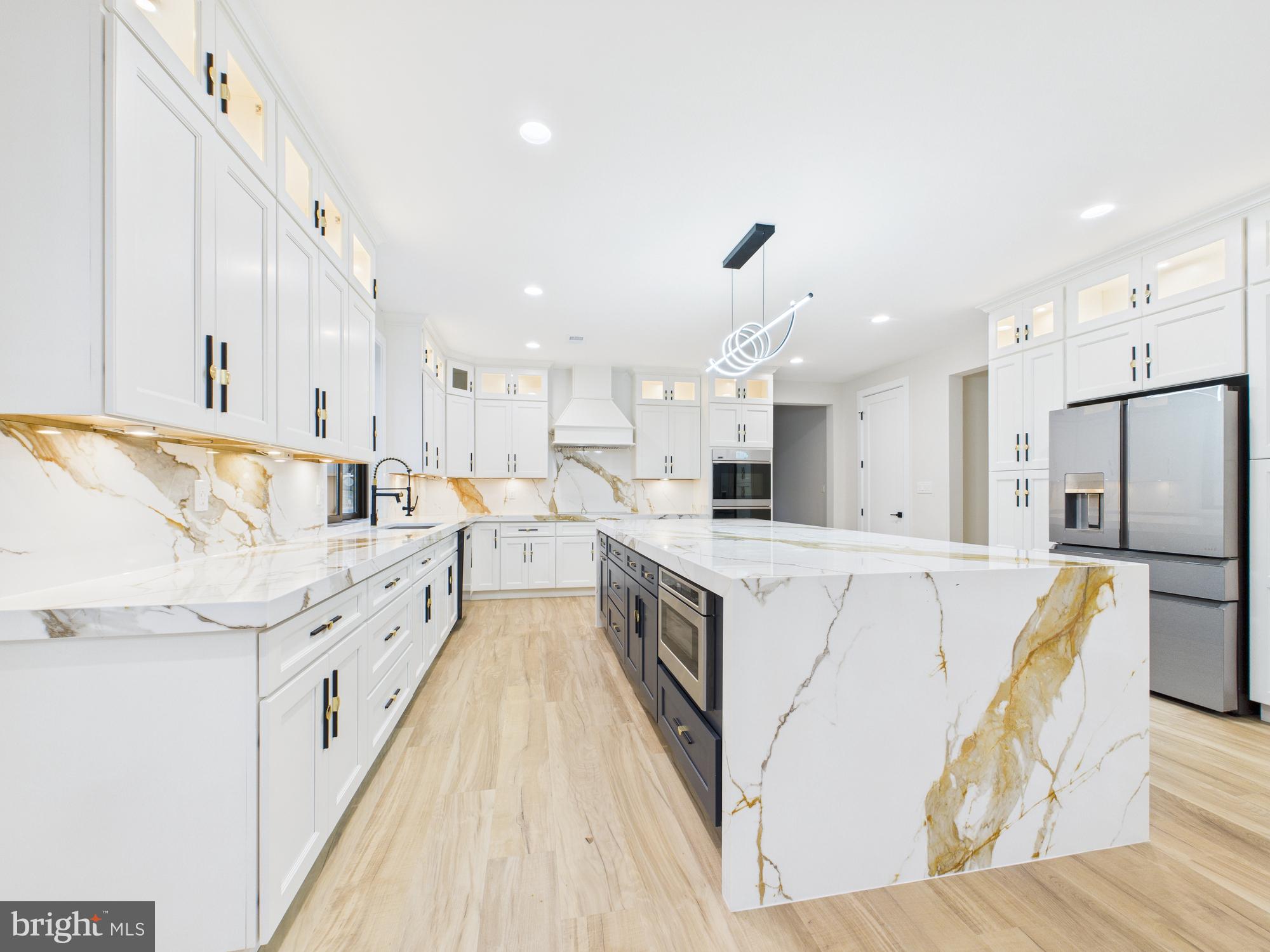 FAIR OAKS - Residential