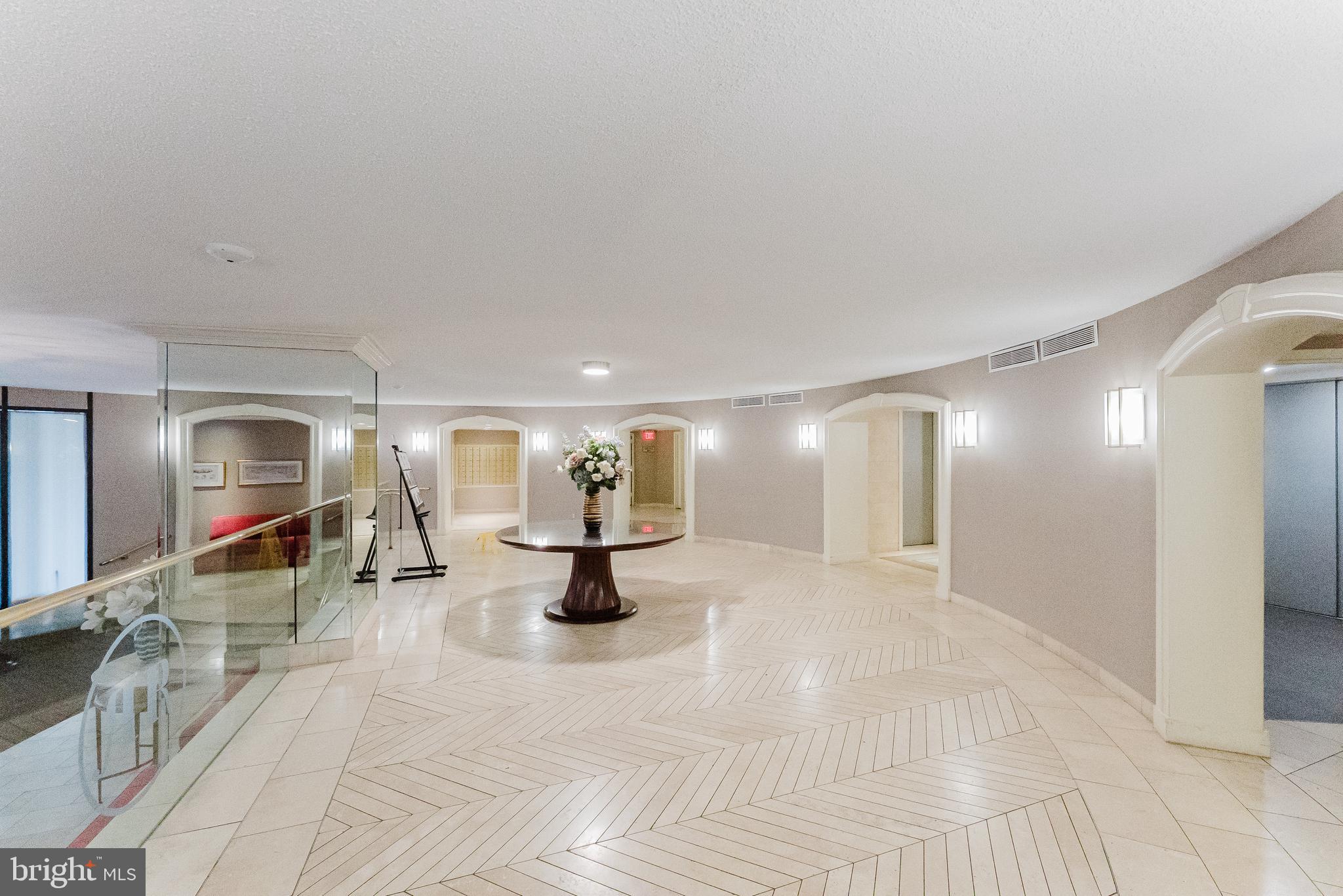 ROTONDA - Residential