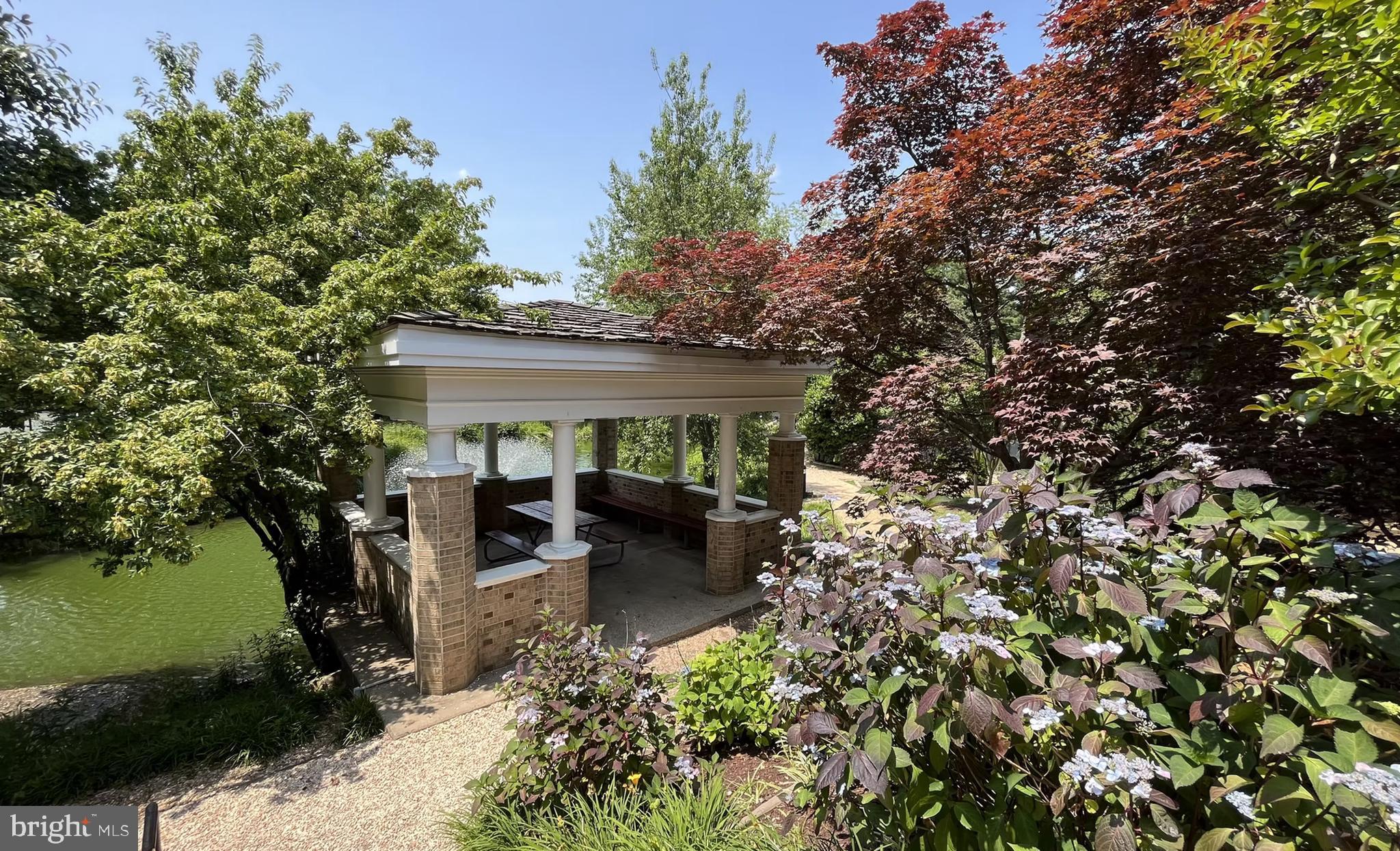 ROTONDA - Residential