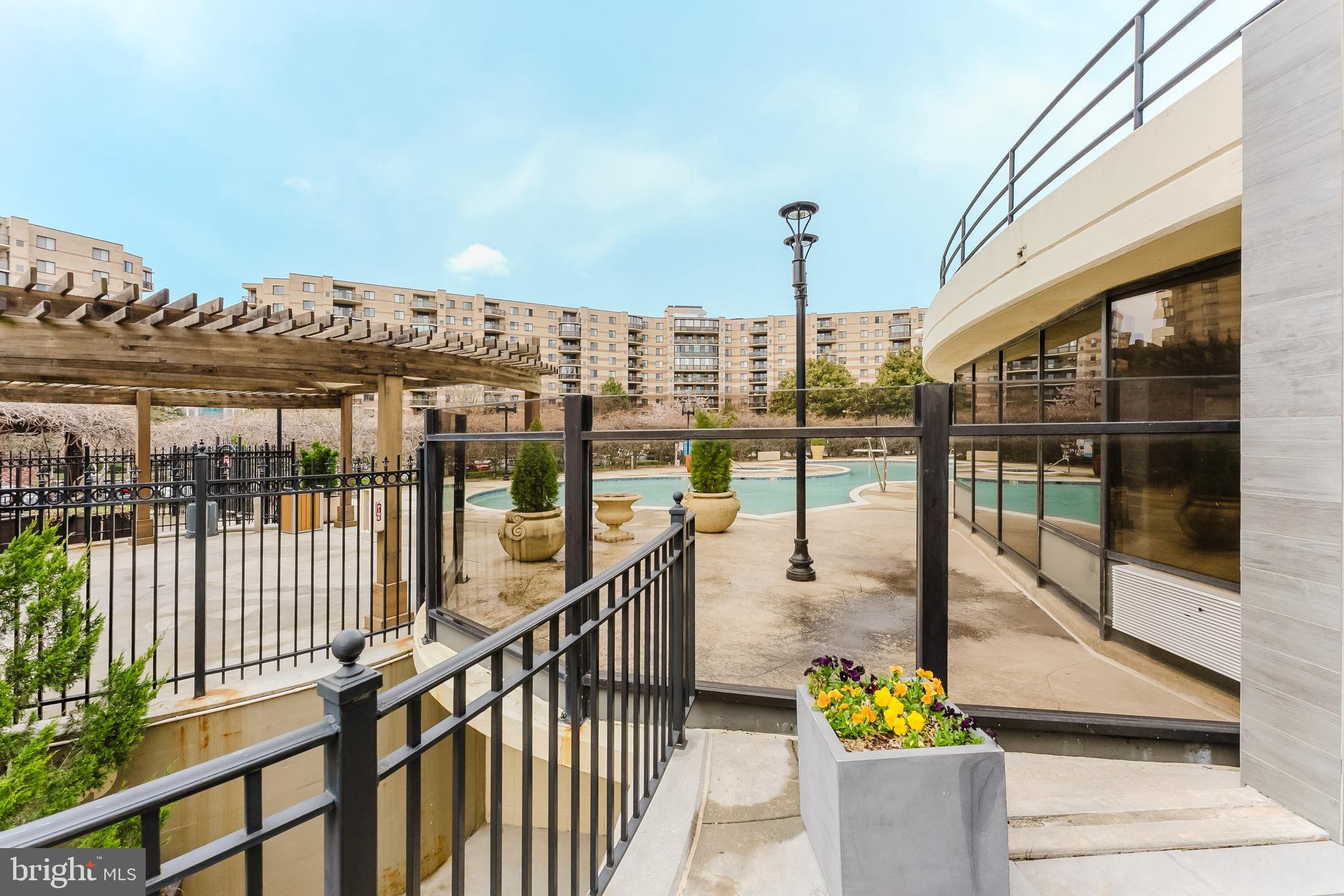 ROTONDA - Residential