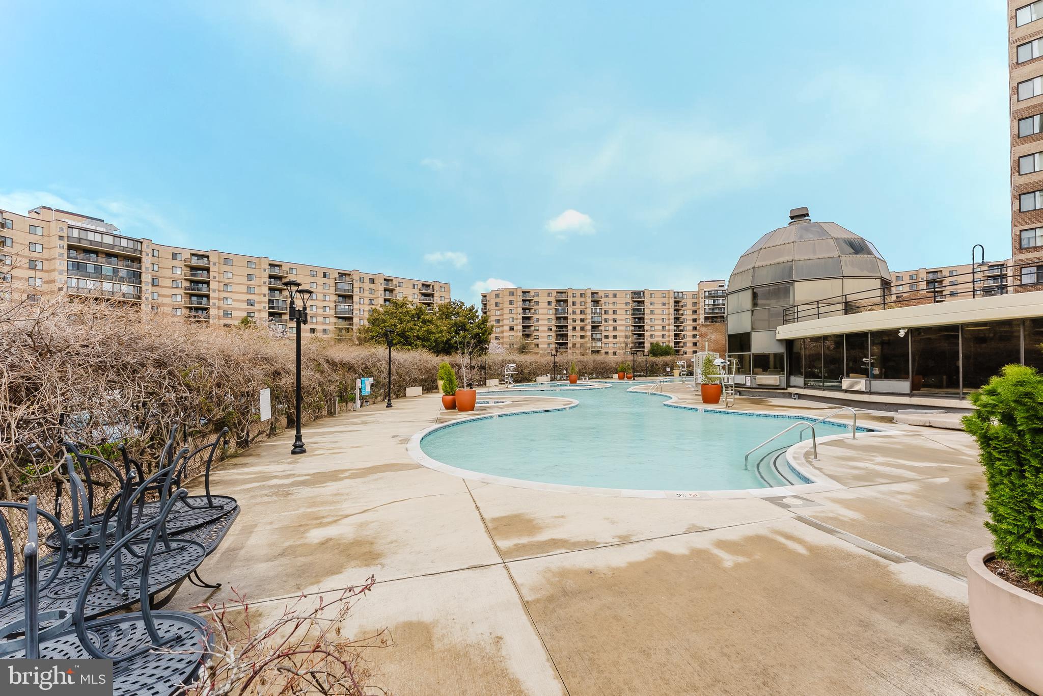 ROTONDA - Residential